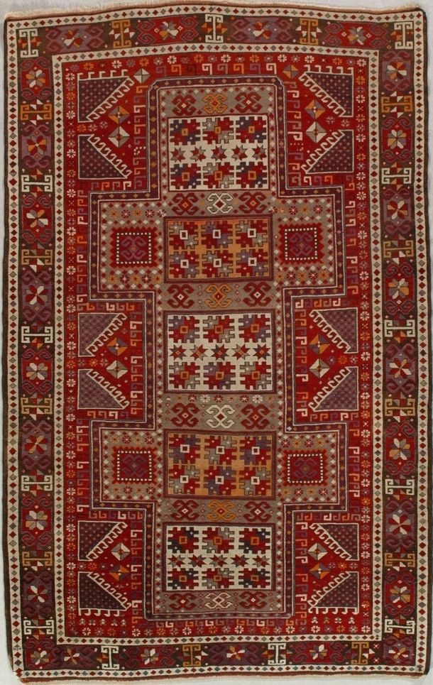 Antique Karachof rug, 5'3