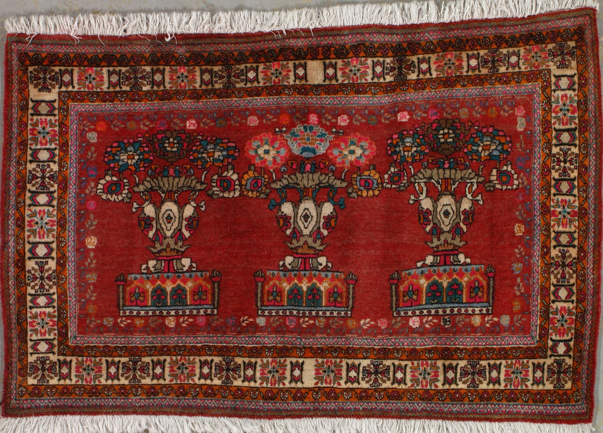 Persian Qashqai rug, 2'8