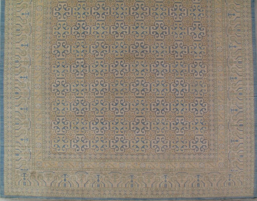 Pakistan Khotan rug, 12'5