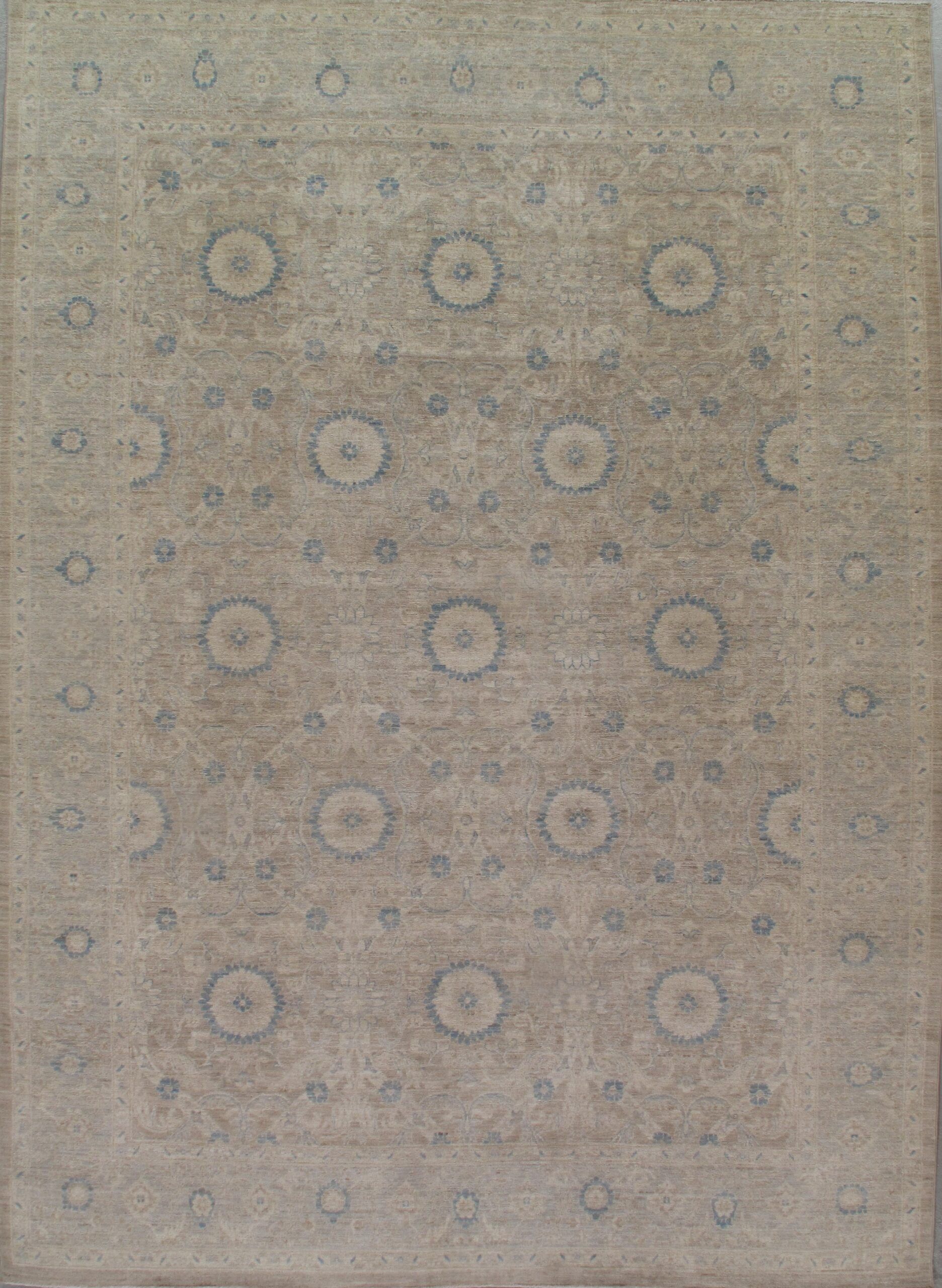 Pakistan Tabriz rug, 8'2