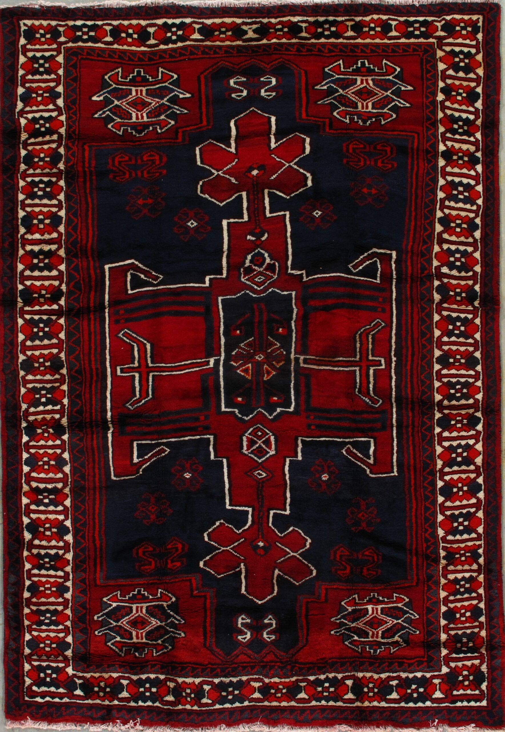 Vintage Persian Qashqai rug, 5'9
