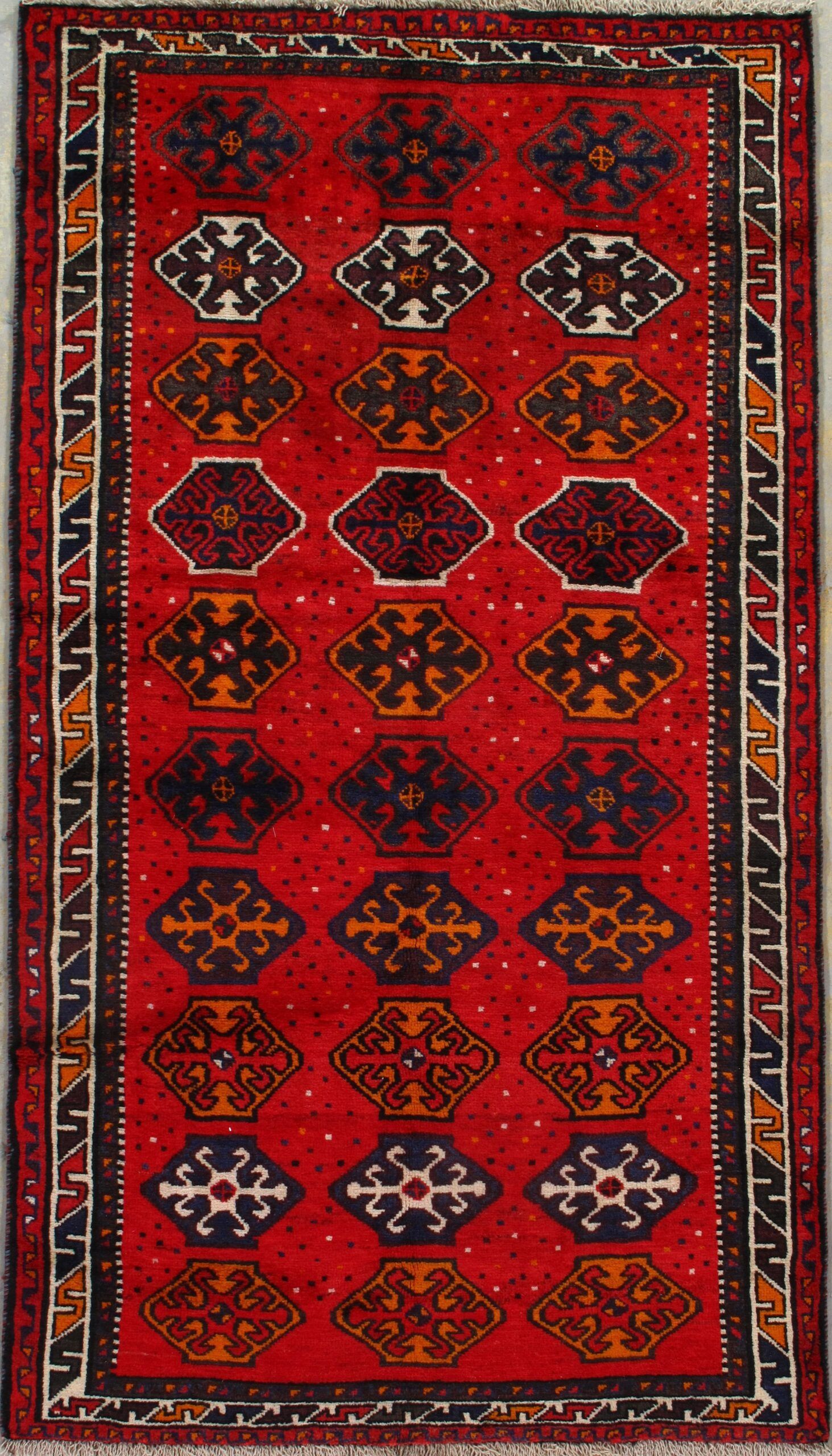 Vintage Persian Qashqai rug, 4'3