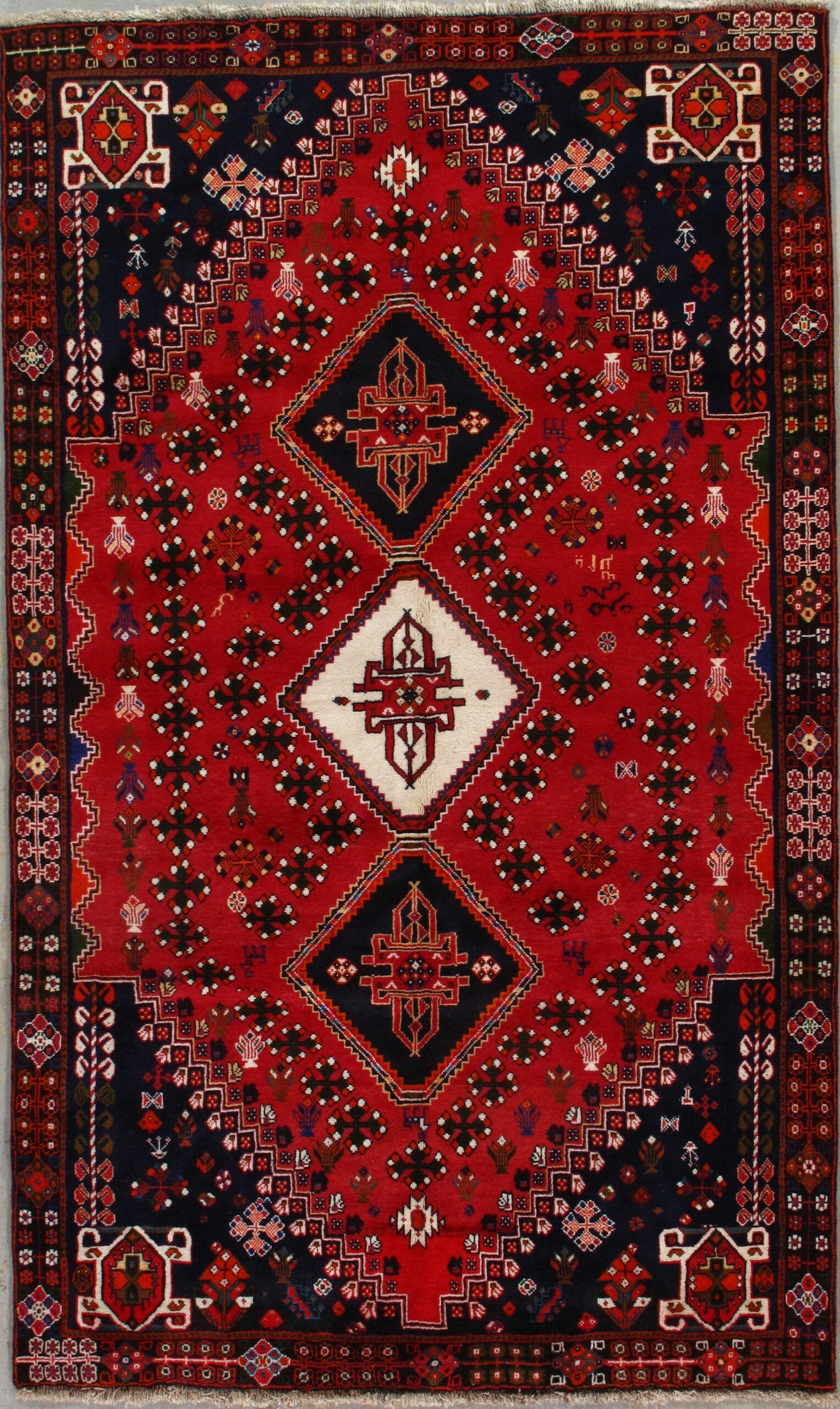 Vintage Persian Qashqai rug, 5'2