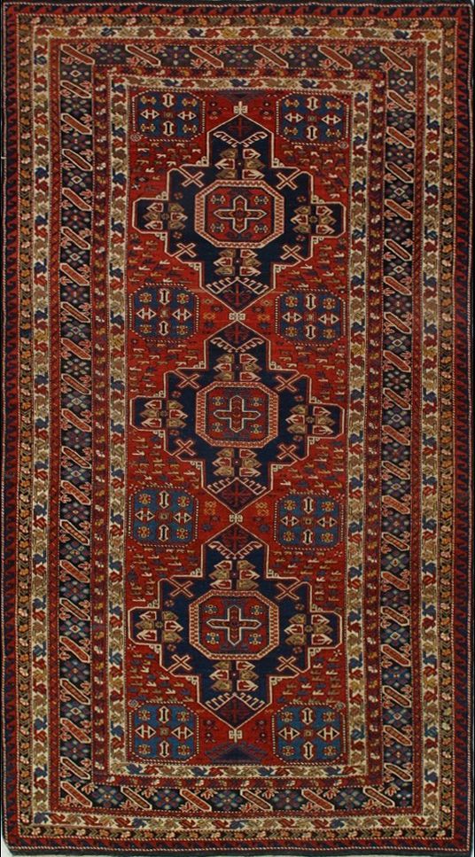 Antique Shirvan rug, 4'9
