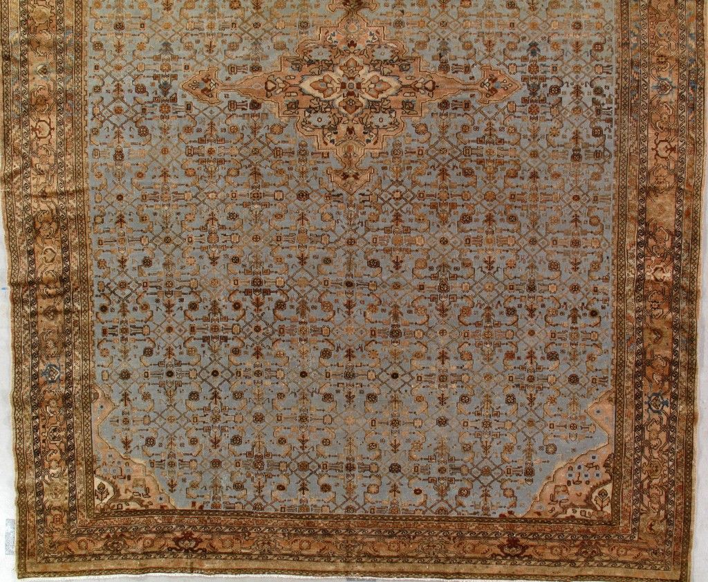 Antique Sultanabad rug, 11'10