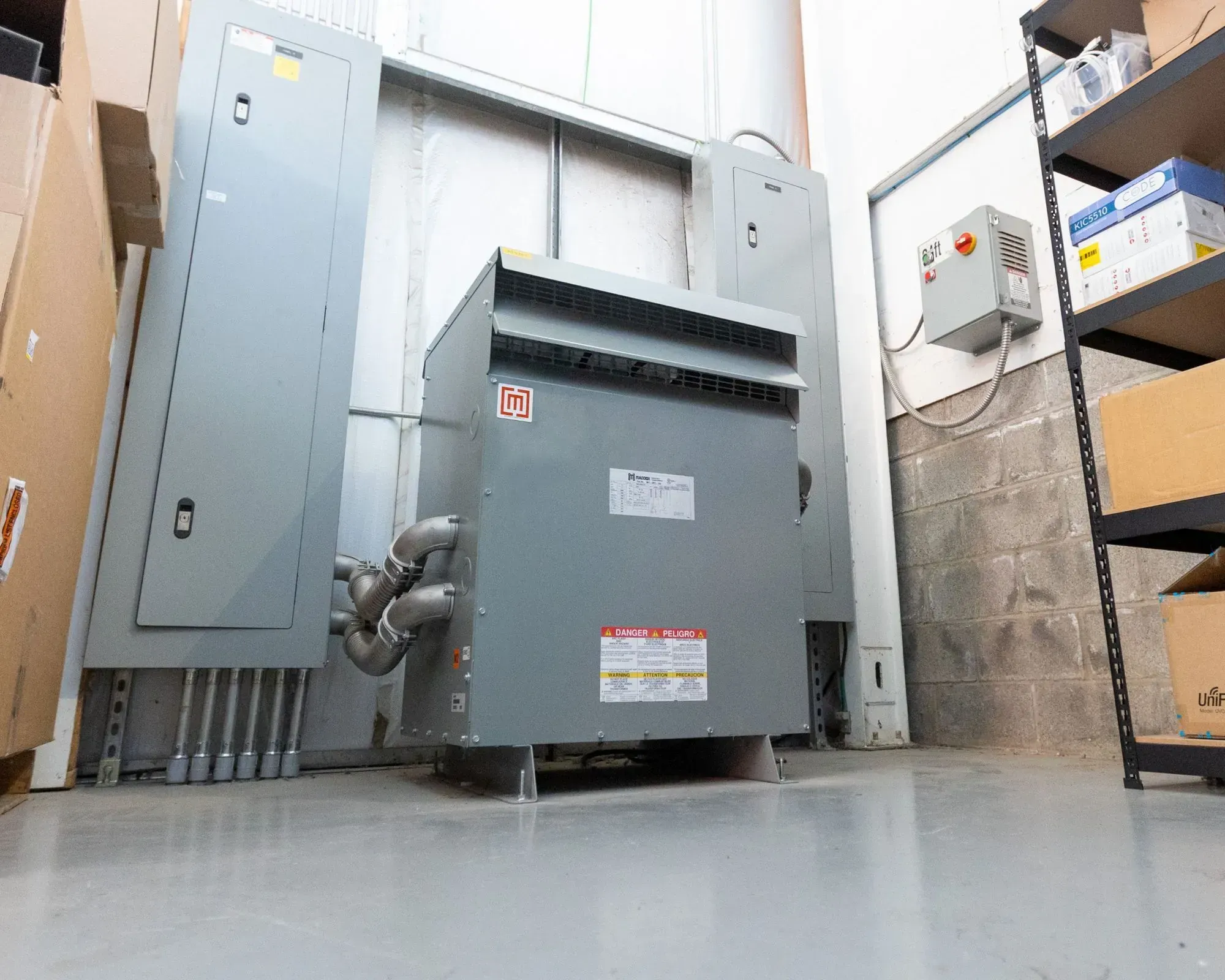 Low Voltage and MEDIUM VOLTAGE TRANSFORMER