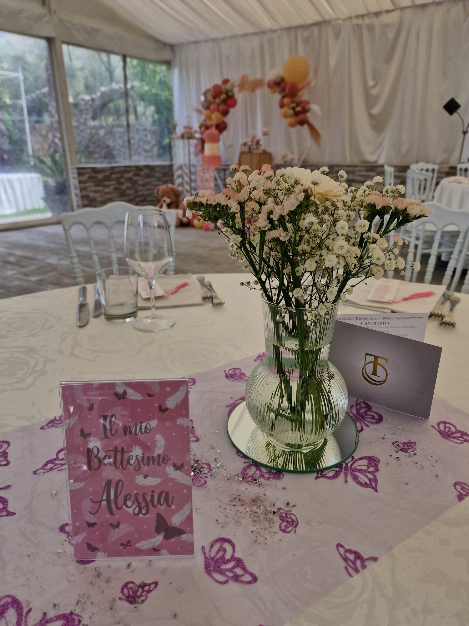allestimento per il battesimo di un bambina presso Tenuta Olivia 50