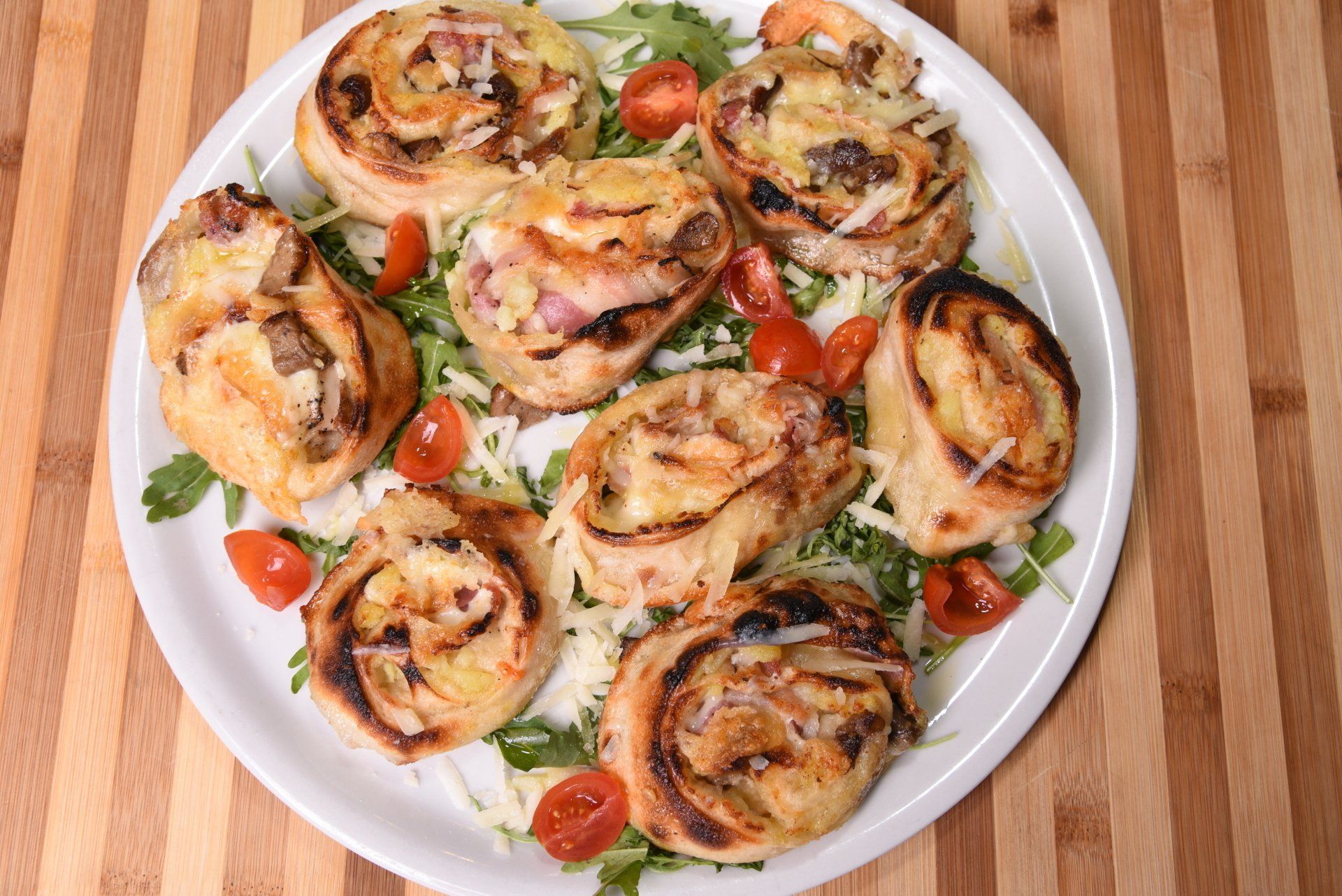 piatto con salatini