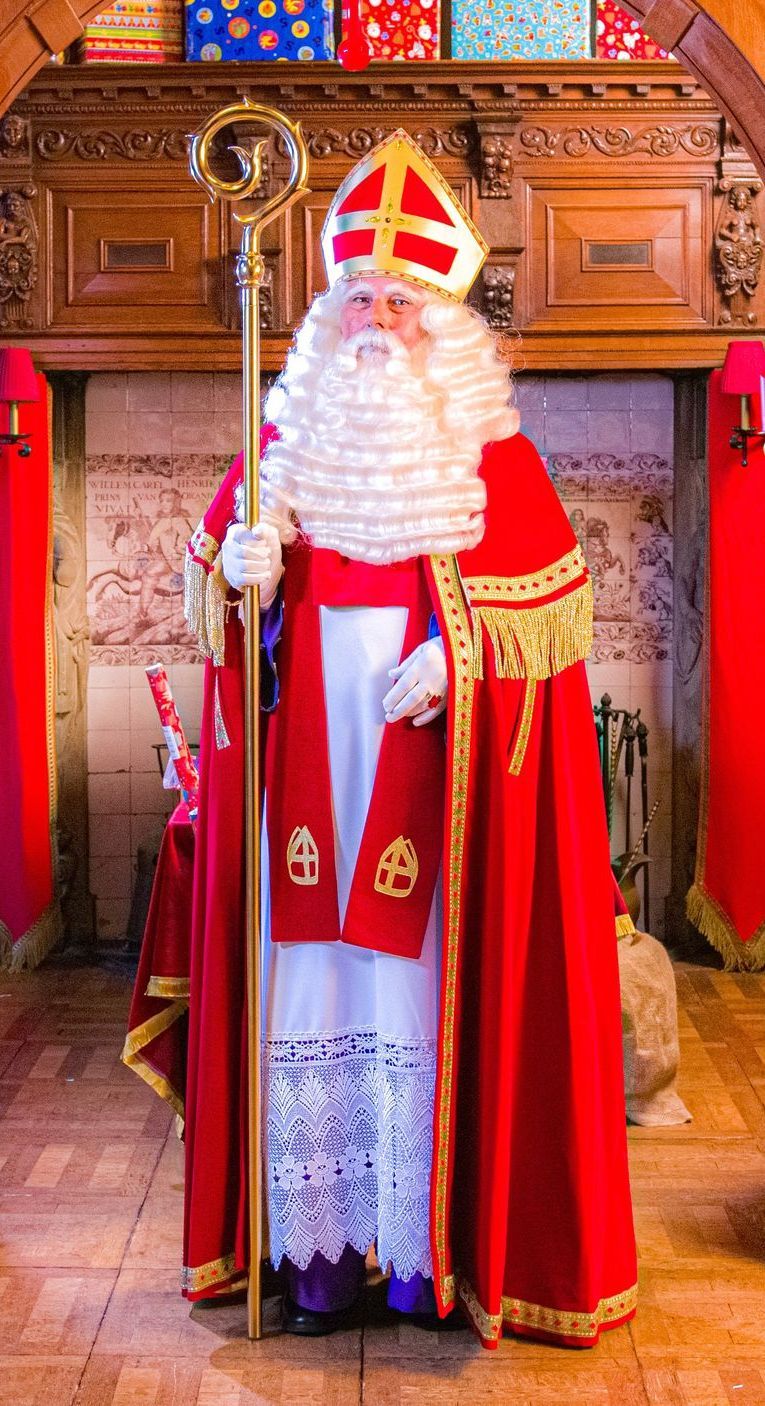 Sinterklaas in de pakjeskamer