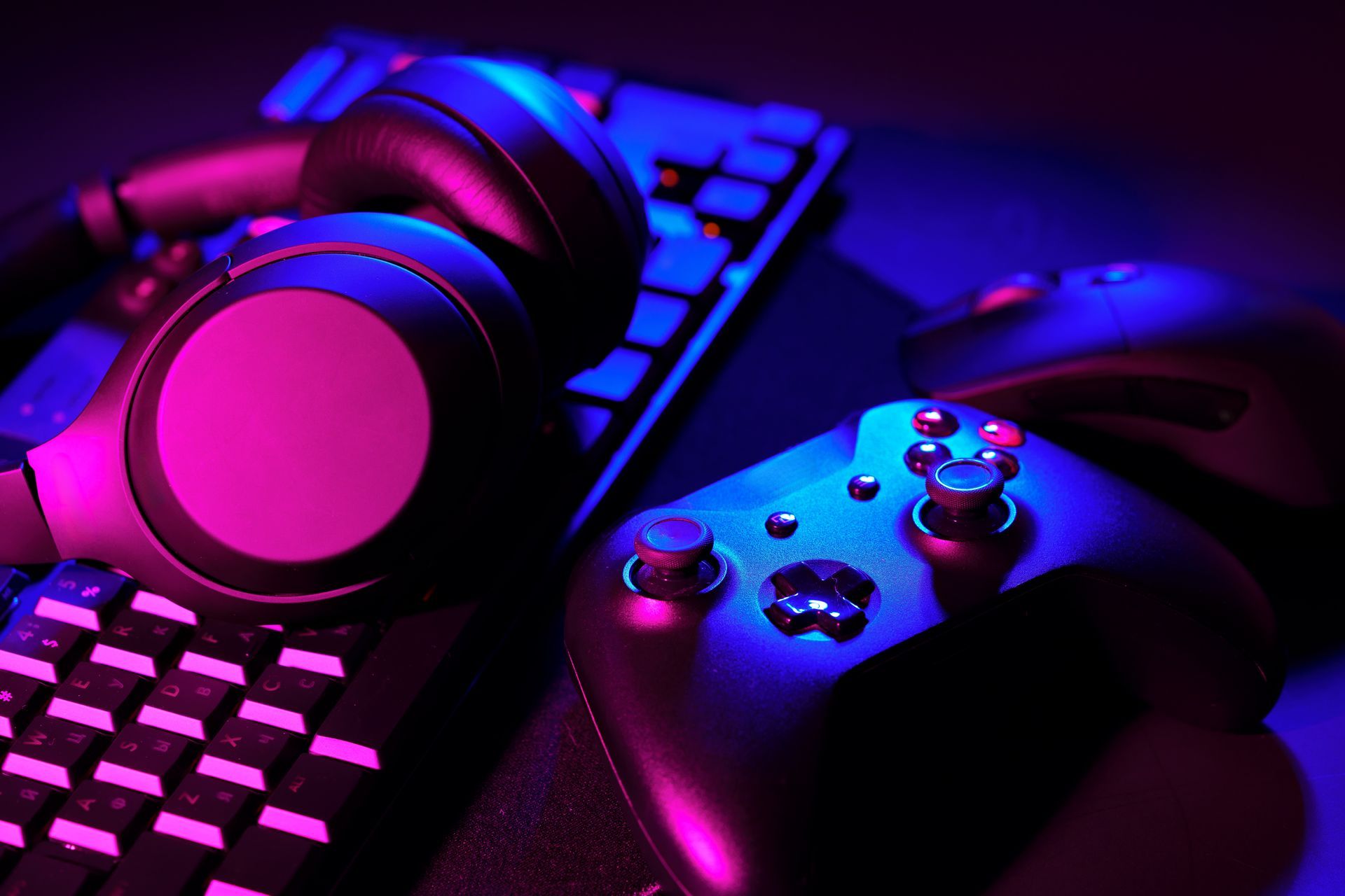headphones-joystick-and-computer-keyboard