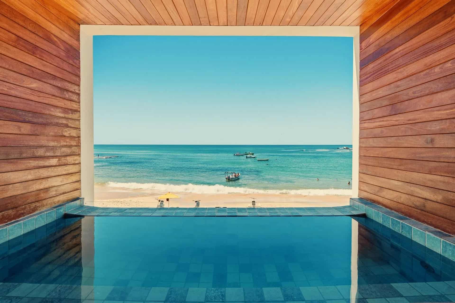 Imagem da vista de um quarto da Pousada Antonella, uma das melhores opções de onde se hospedar em Mo