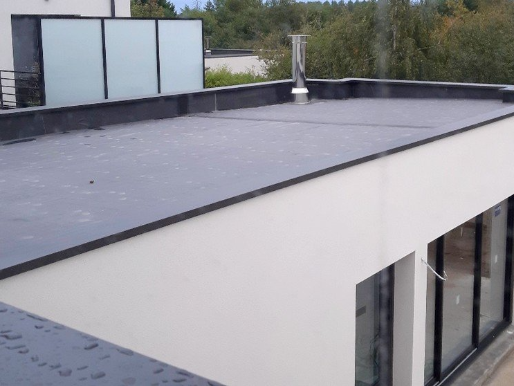 Étanchéité de toit plat de maison neuve en Île de France Étanchéité de toit plat de maison neuve en Île de France
