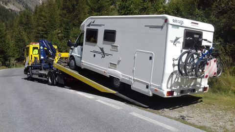 soccorso stradale 24 ore su 24