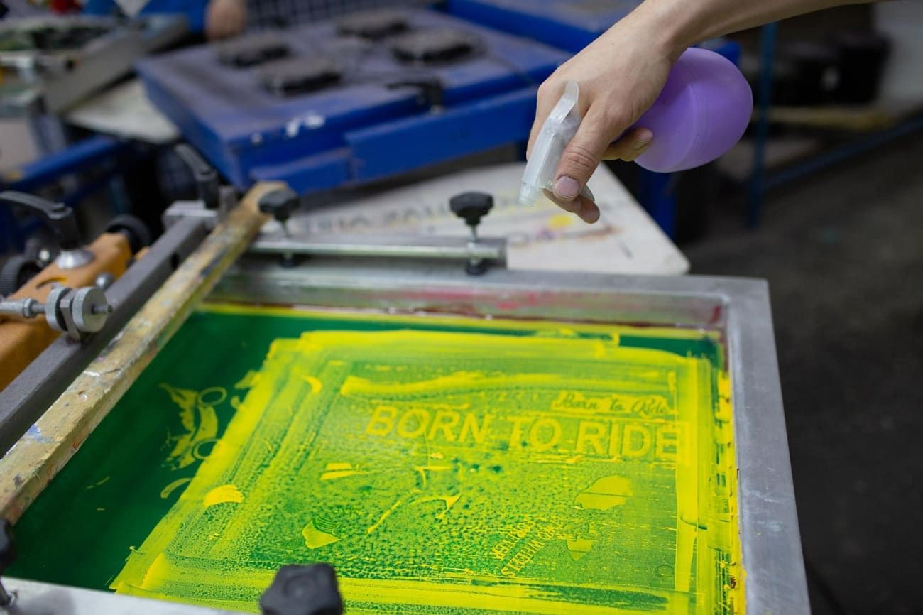 Top 9 Reasons to Use the TShirt Silk Screening Technique
