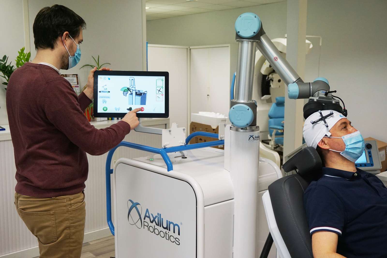 rTMS machine with MRI guided arm