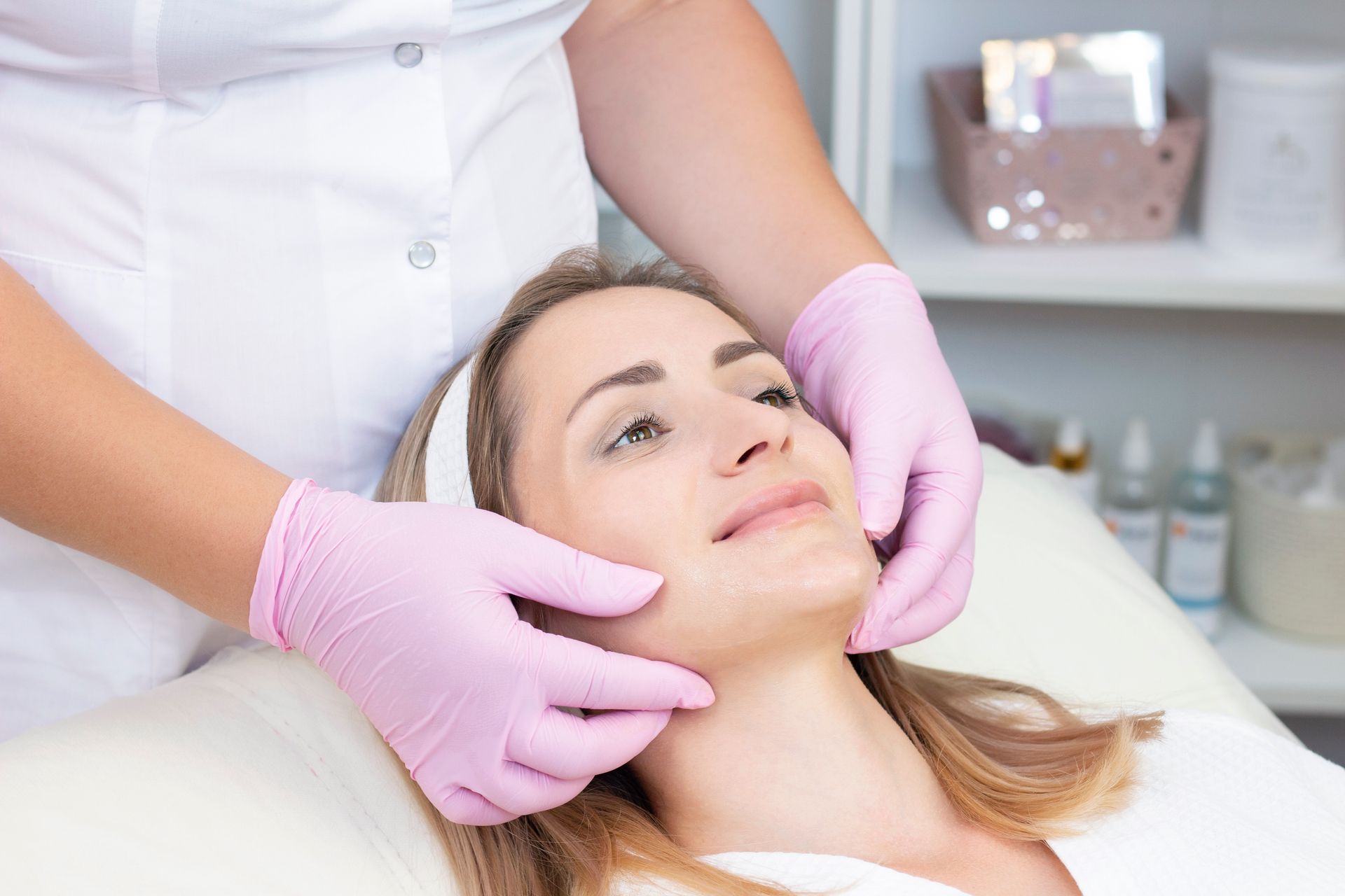 Dina cosmetic Clinic.