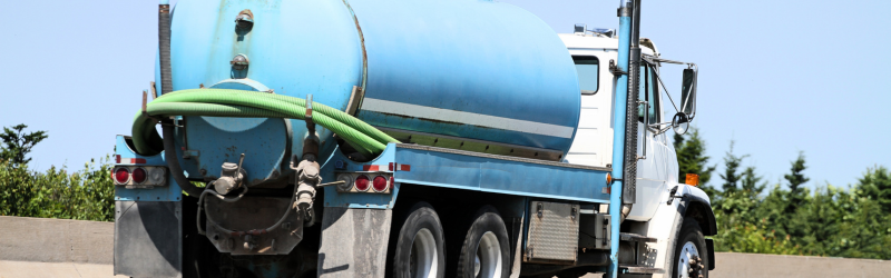 Septic pump truck