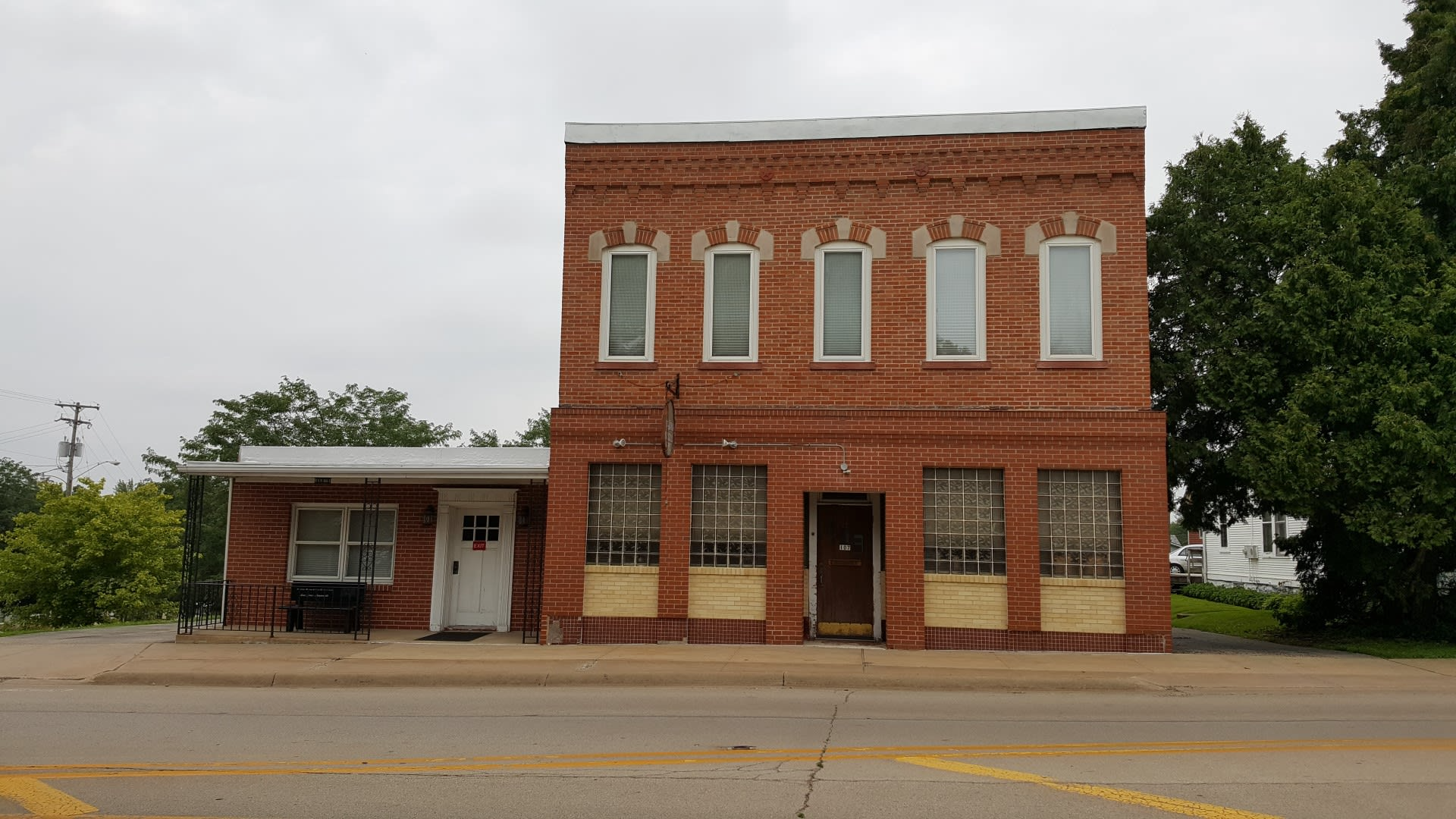 Law Jones Cremation & Funeral Care location in Elizabeth, Illinois
