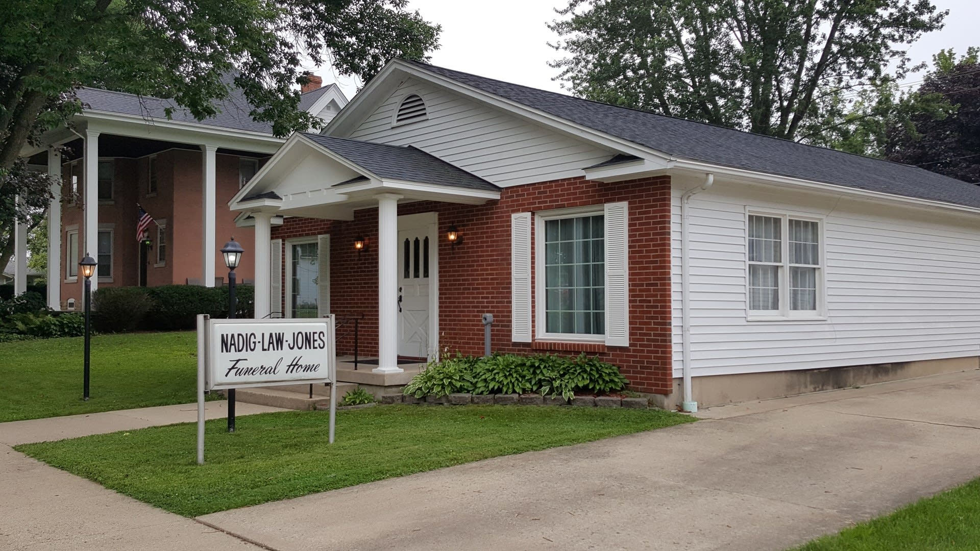 Law Jones Cremation & Funeral Care location in Hanover, Illinois
