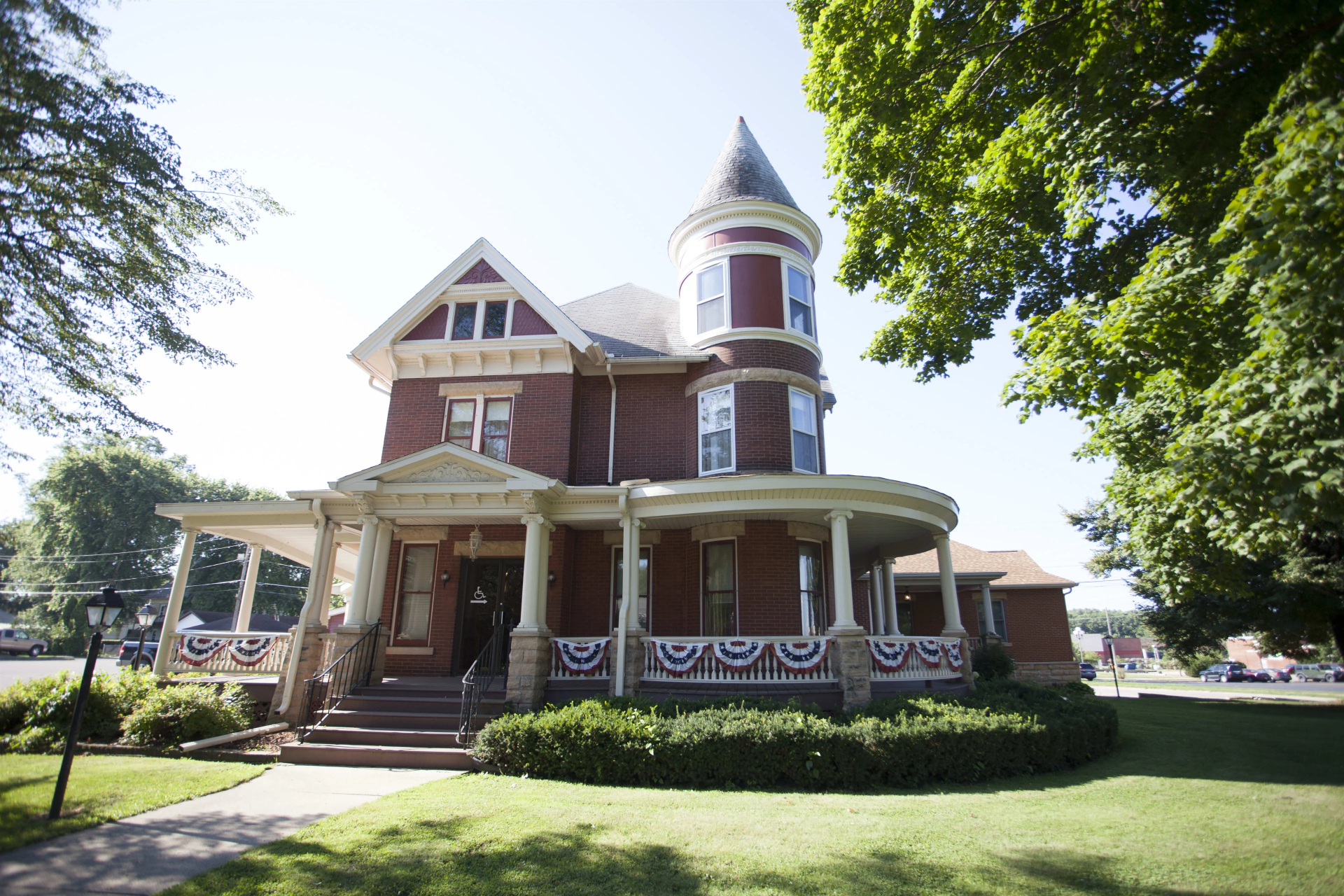 Law Jones Cremation & Funeral Care location in Savanna, Illinois