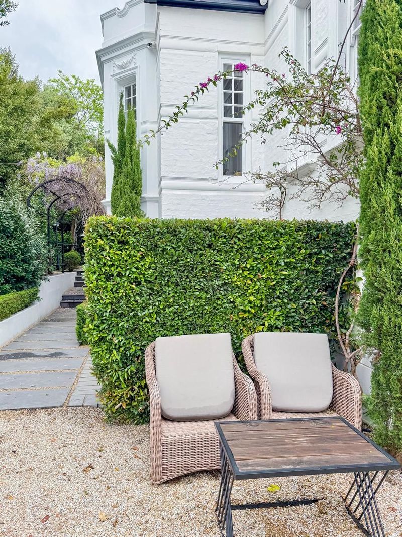 A quiet garden corner at the heritage venue