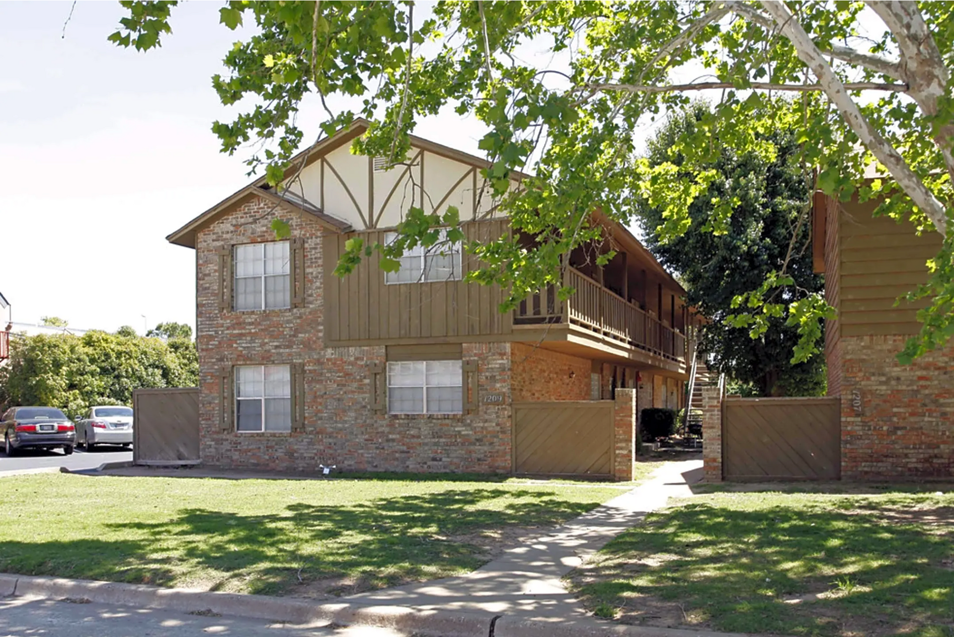 Squire Village apartments building photo
