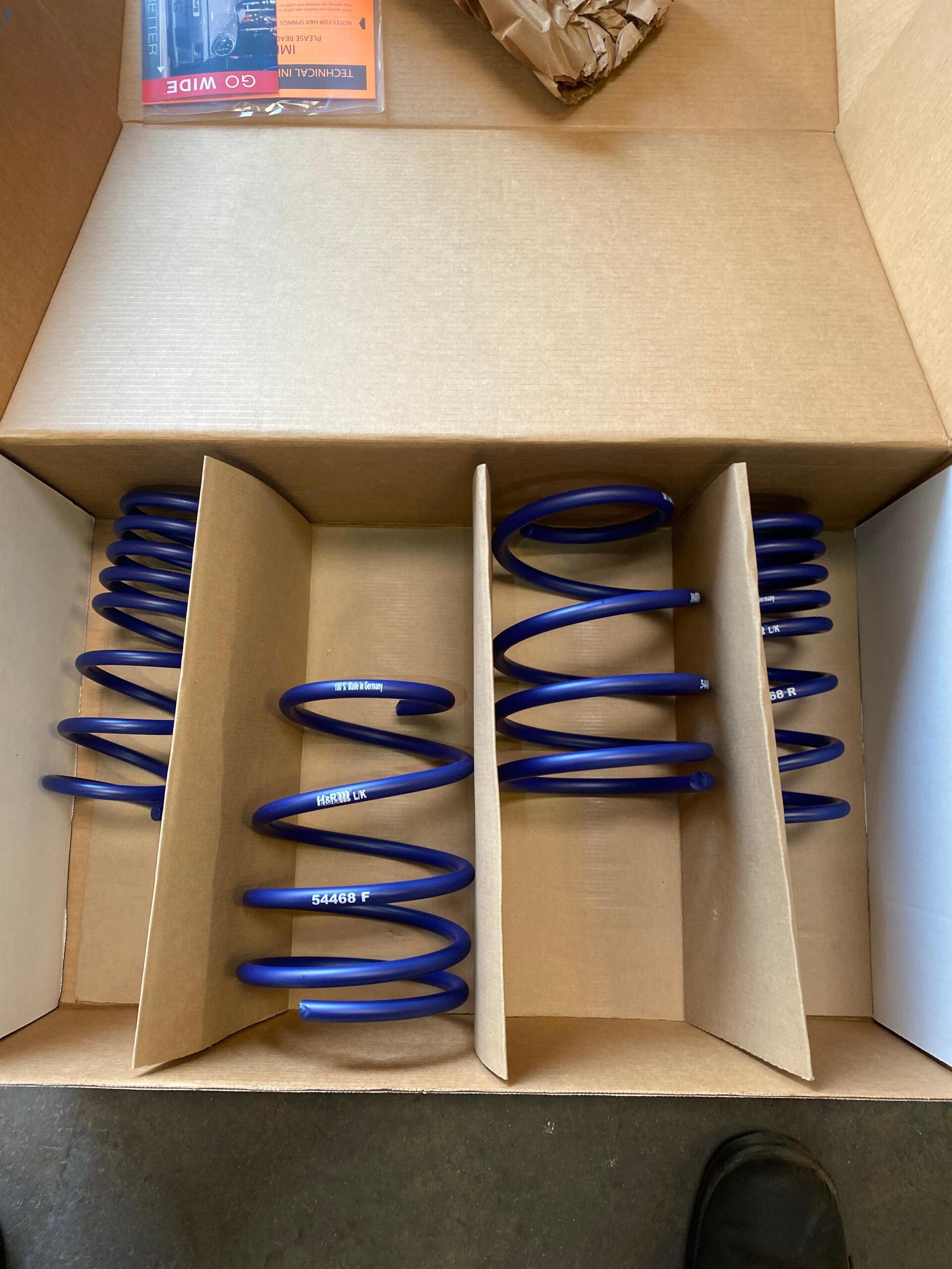 4 Blue Car Suspension springs in a box