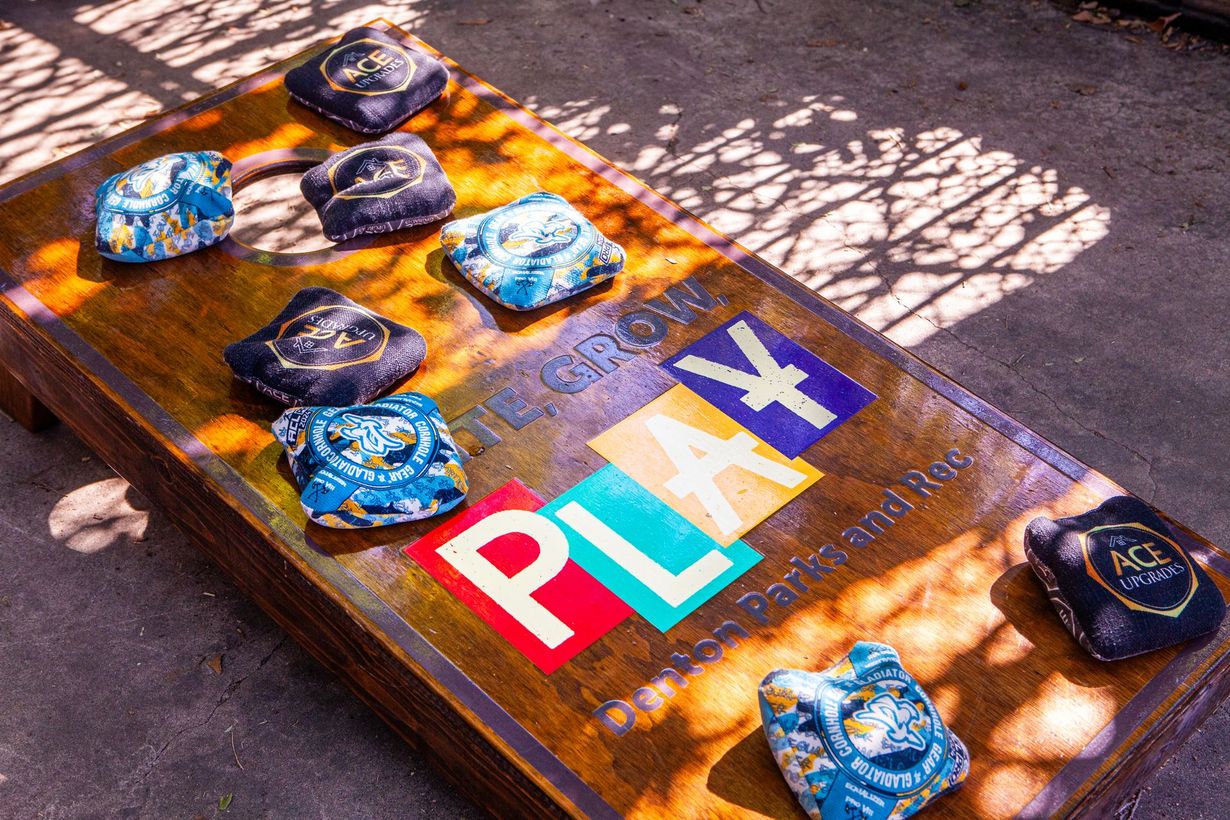 Cornhole board
