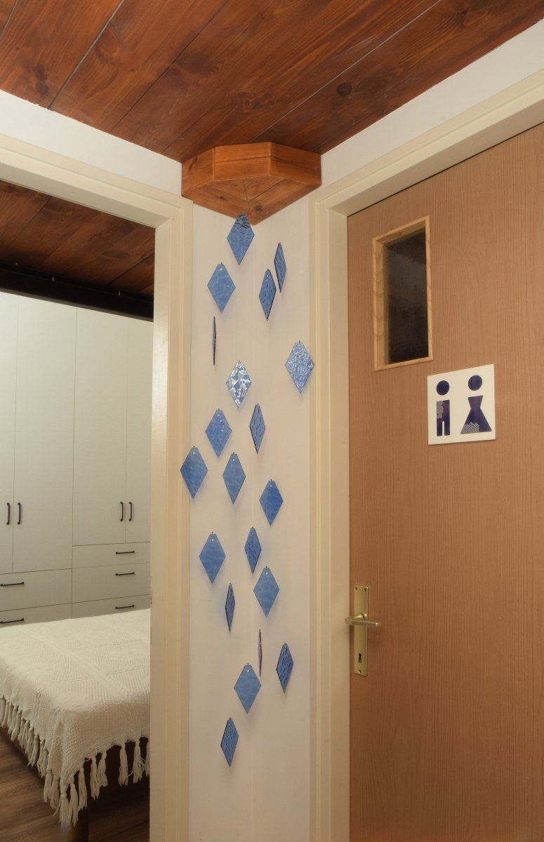 Hall Design with original mobile - fotographer Moshe Cohen