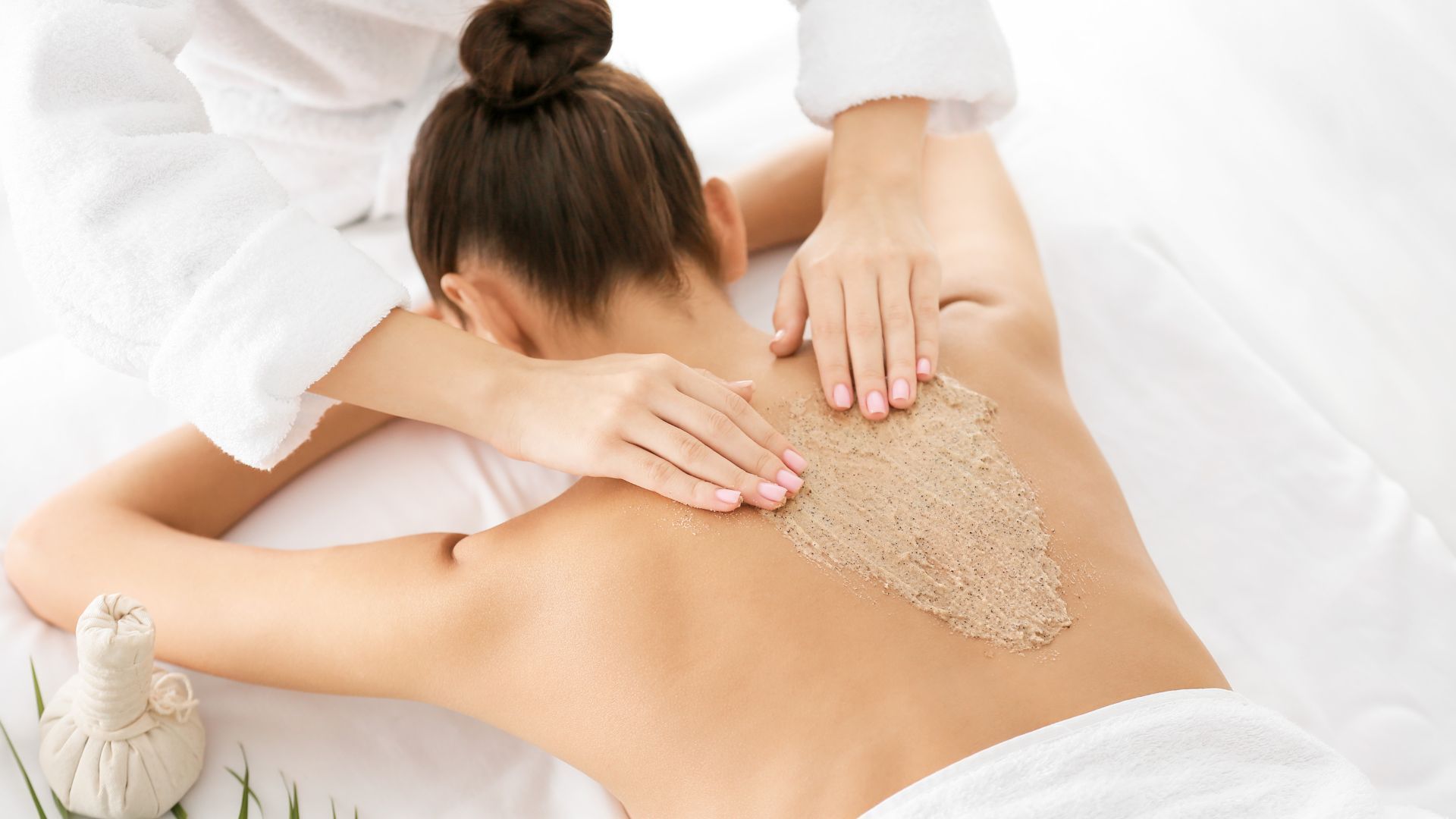 Treat your back to a deep cleanse with our Back Facials in Snellville that include steaming, exfoliation, extractions, and a purifying mask.