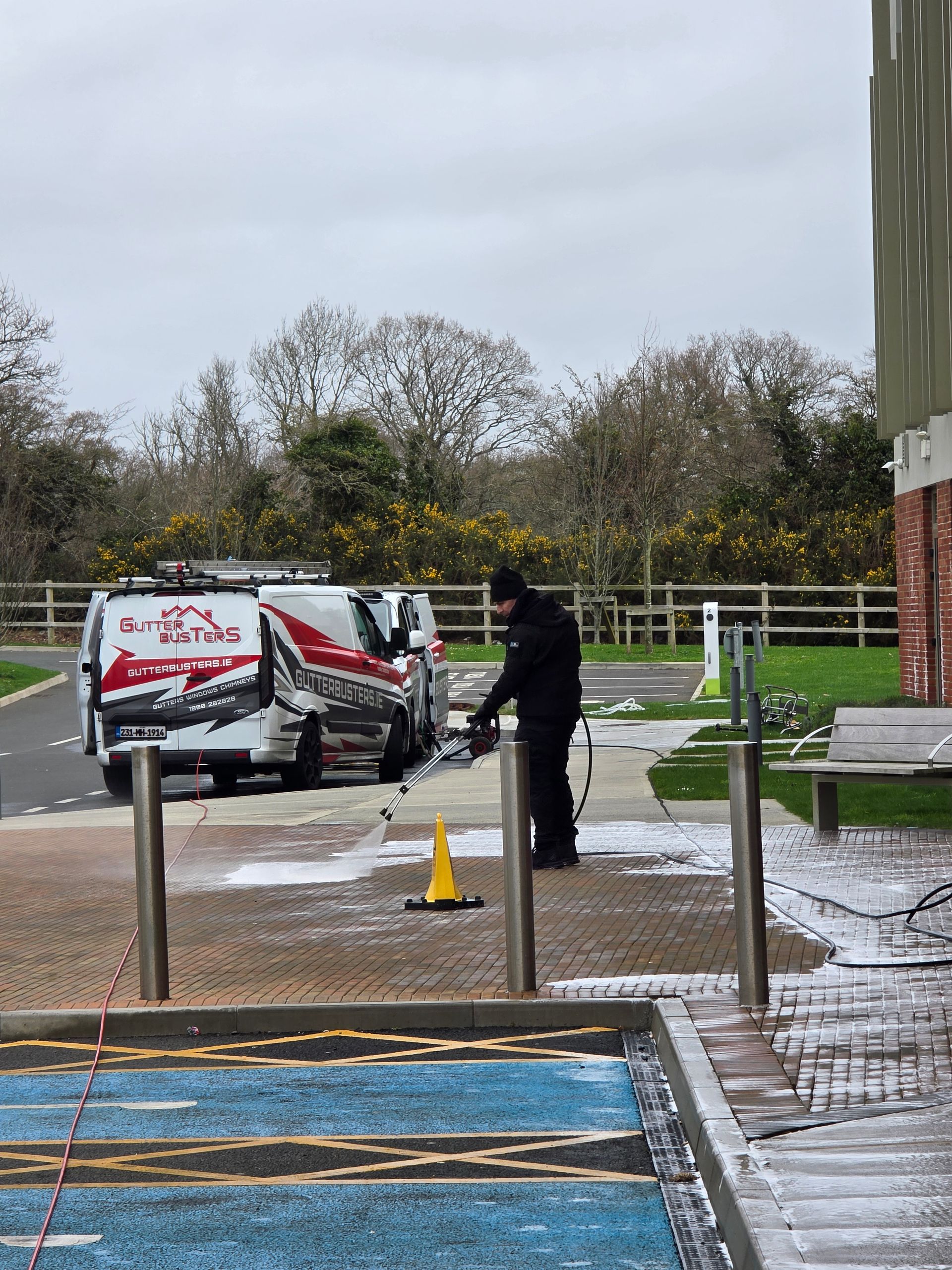 Professional Driveway Cleaning Services in Dublin, Ireland