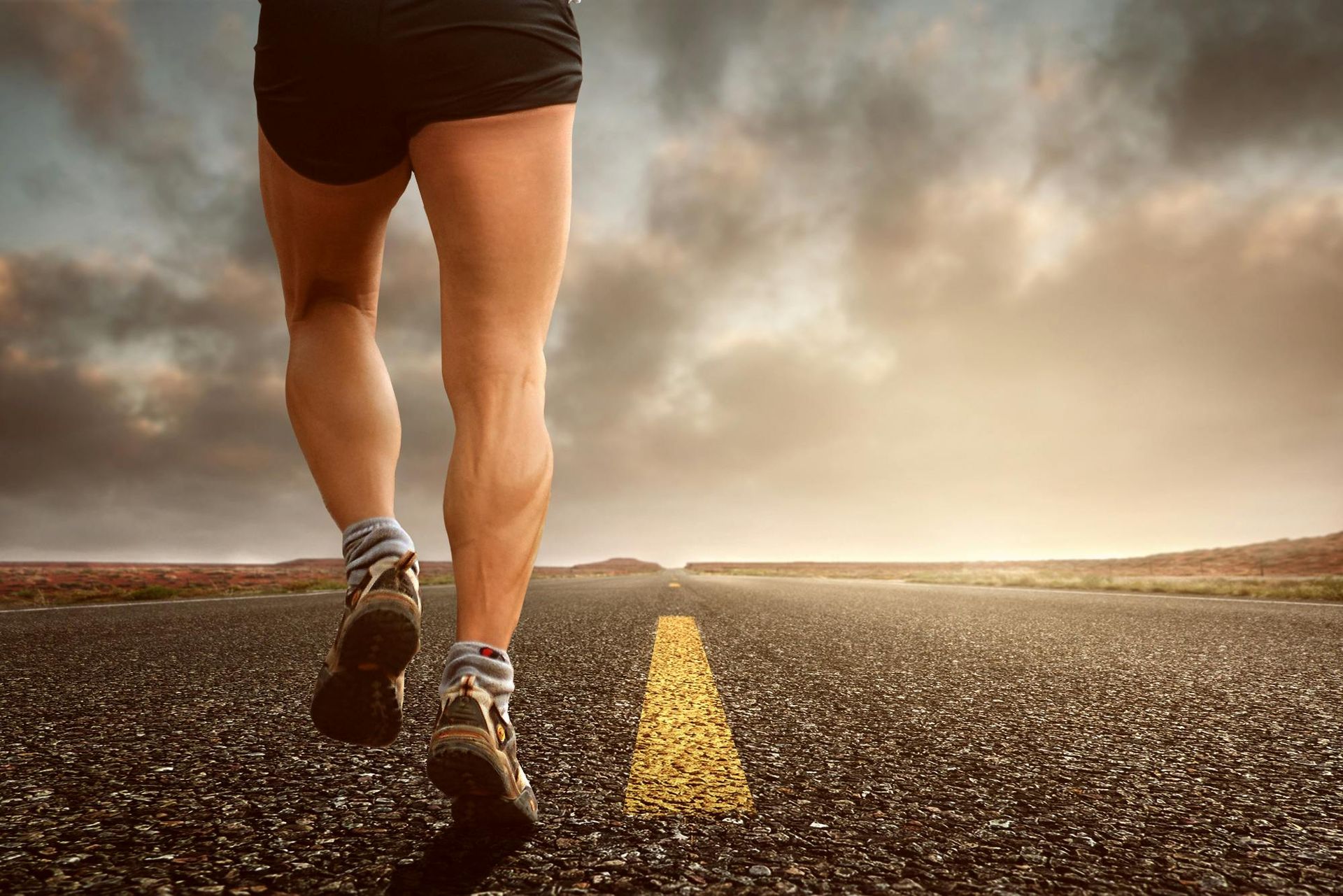 runner on road 