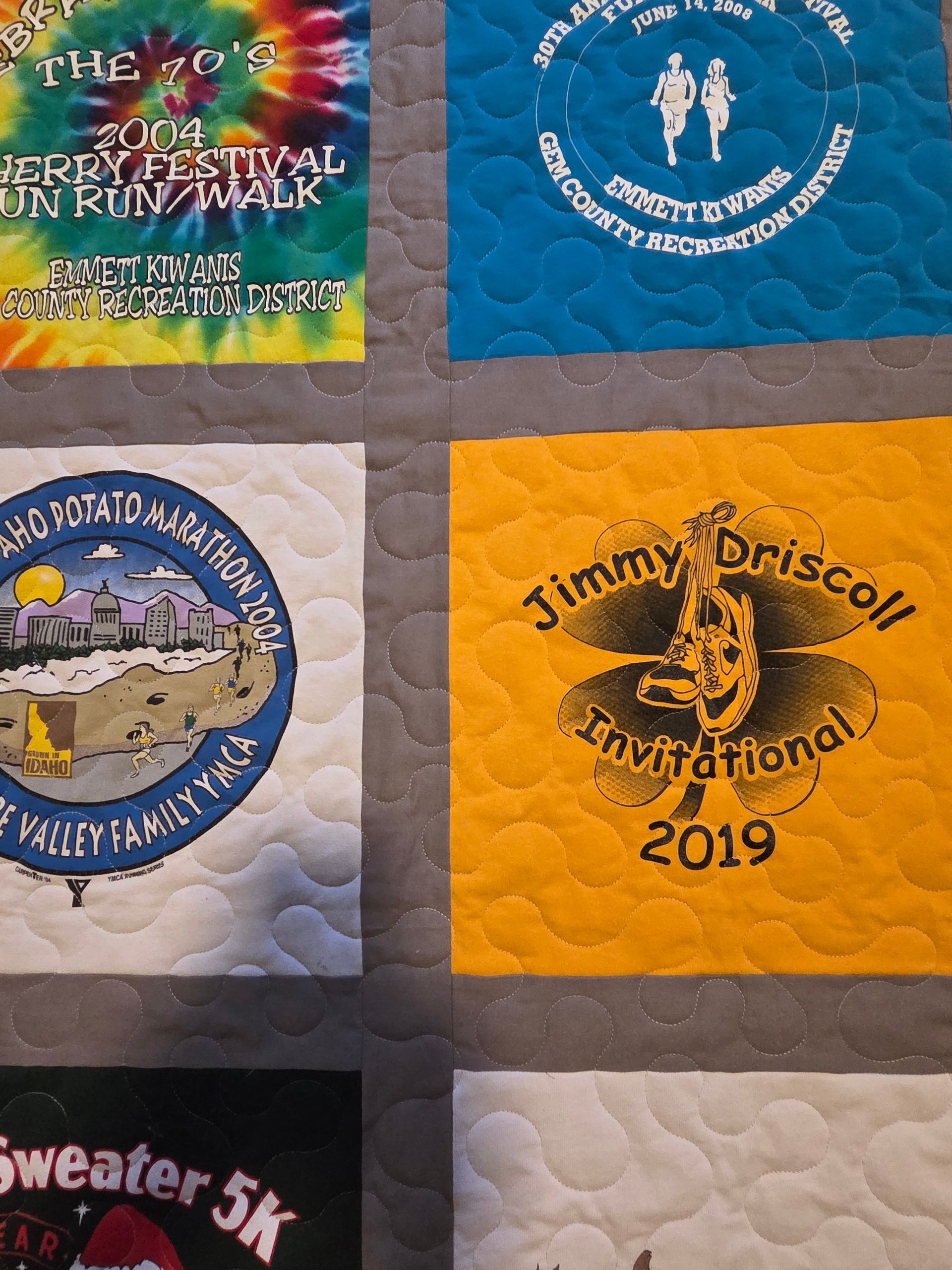 Memory quilt services Meridian Idaho Brown Bear Quilting Services LLC
