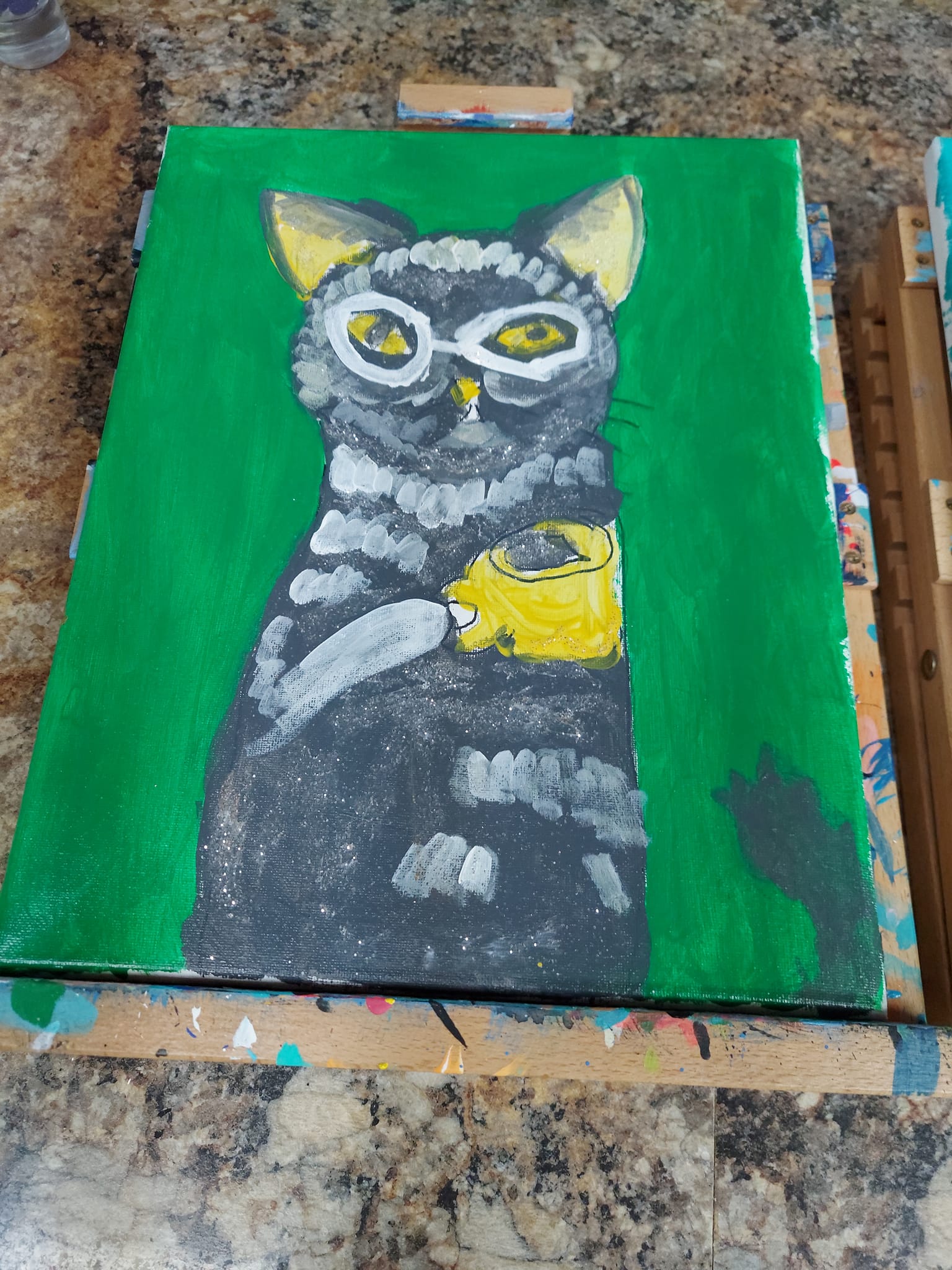 gray cat