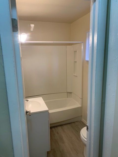 Buena Vista bathroom