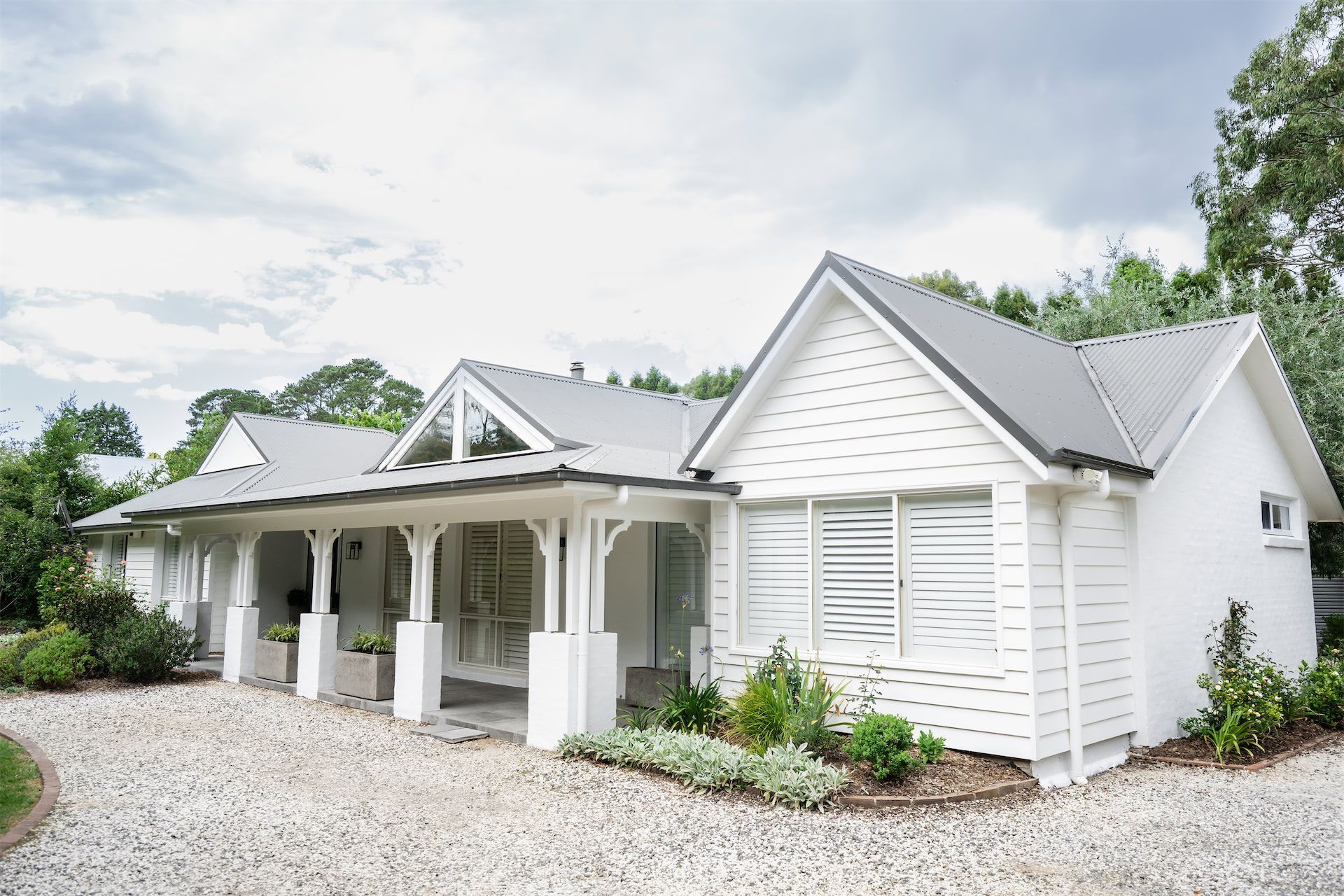 White Cottage-Style House With Porch, Gray Roof — Prime Built in Bowral, NSW