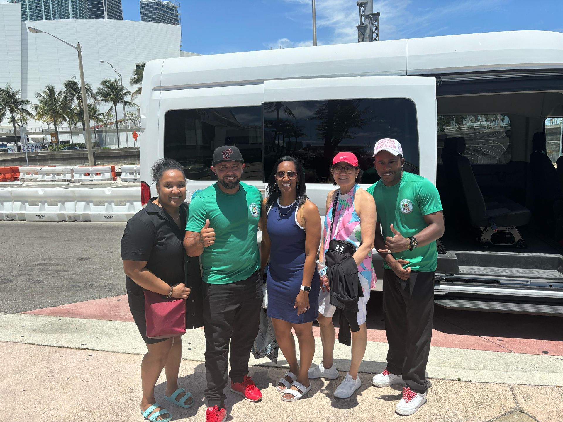 Miami Bus tour finishing at Bayside Marketplace 