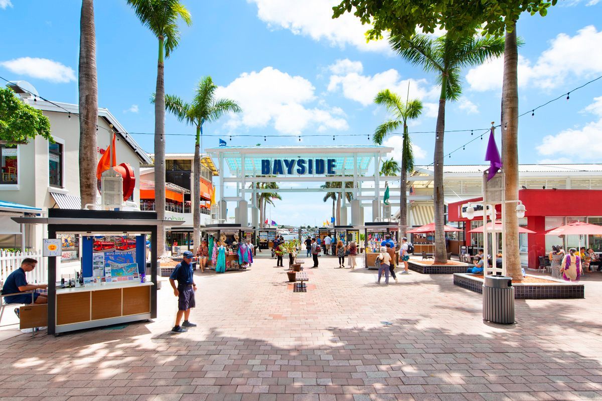 Entrence to Bayside