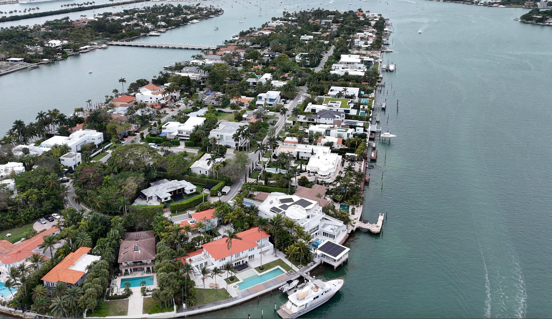 real views of the Celebrity homes