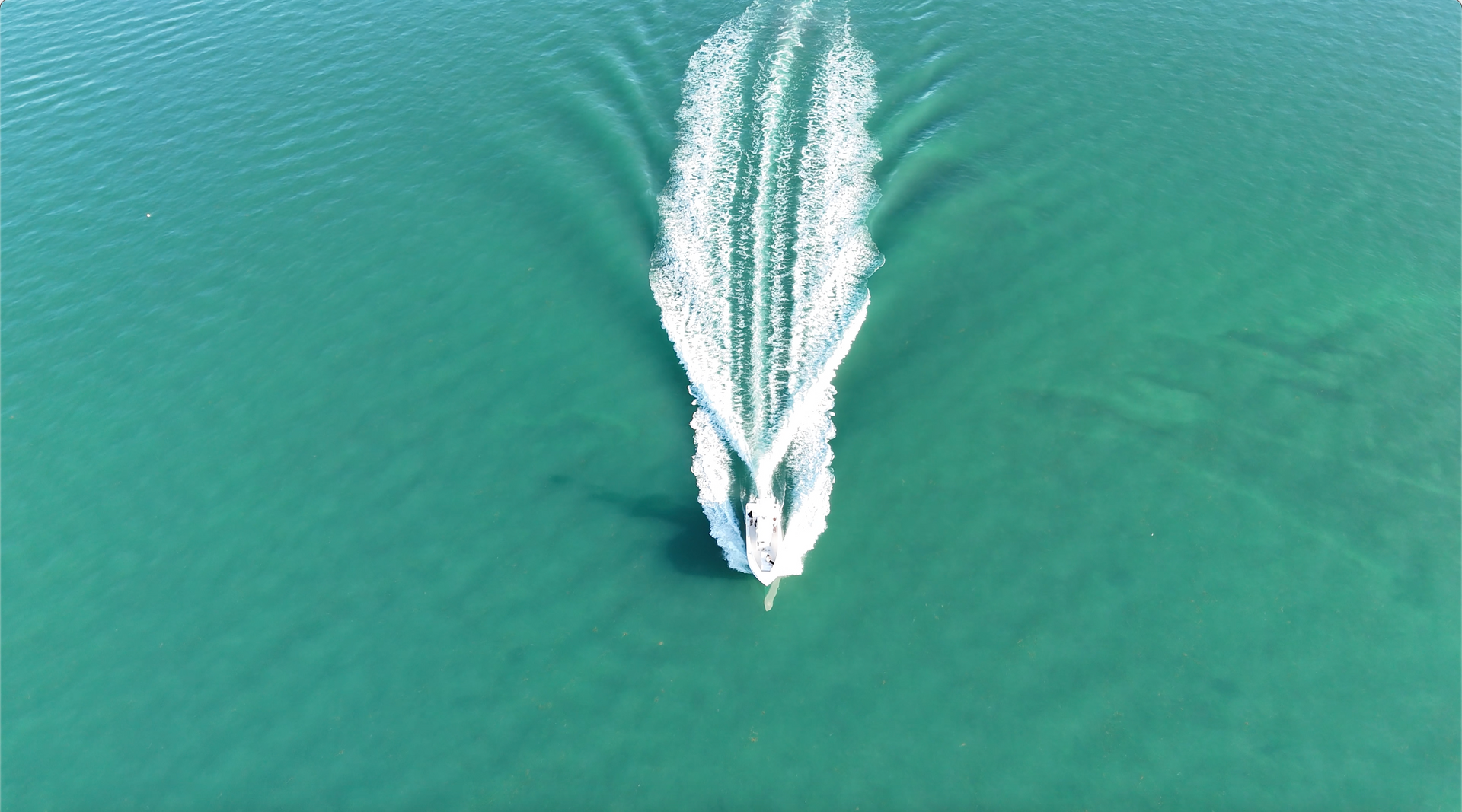 Rent a boat in Key West with your 6 hours of free time