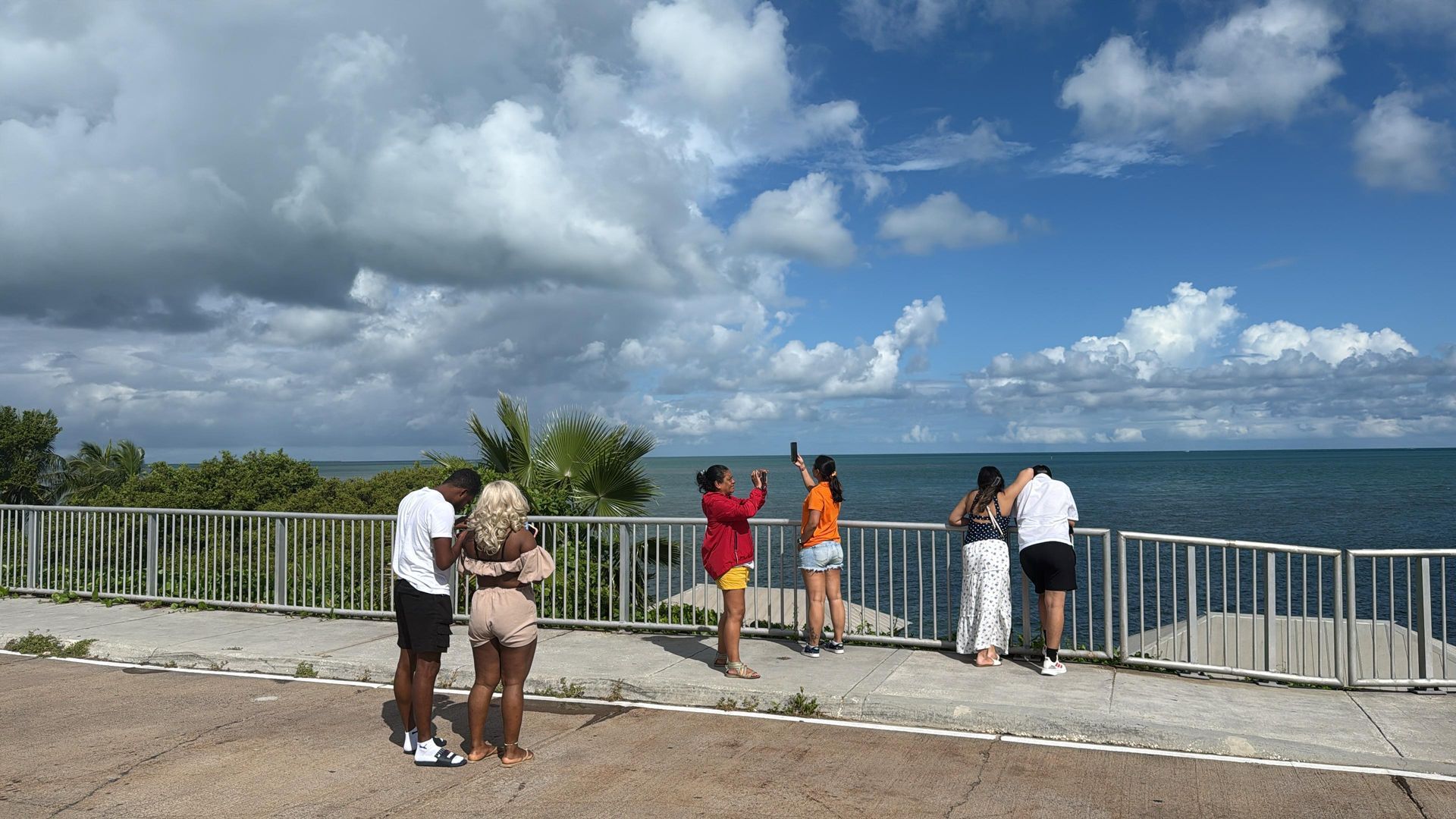 Miami Key West Bus Tour from Miami, stop in 7 mile bride