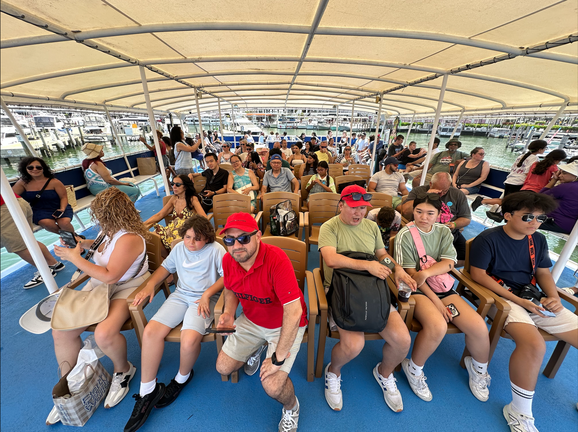 Skyline Cruise of Miami with passengers onboard of the Mansions