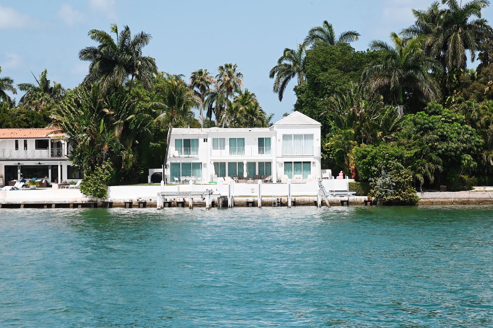 Mansions Of Celebrity in the  Miami Island Sightseeing Boat Tour