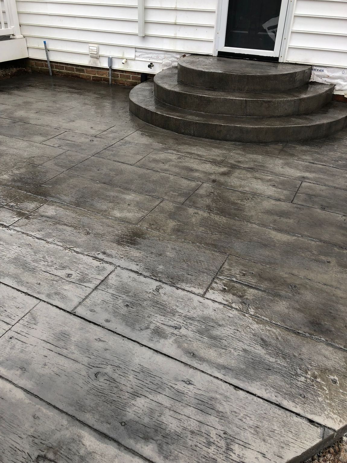 Decorative round concrete steps and patio imstalled in Forest Hill, Md