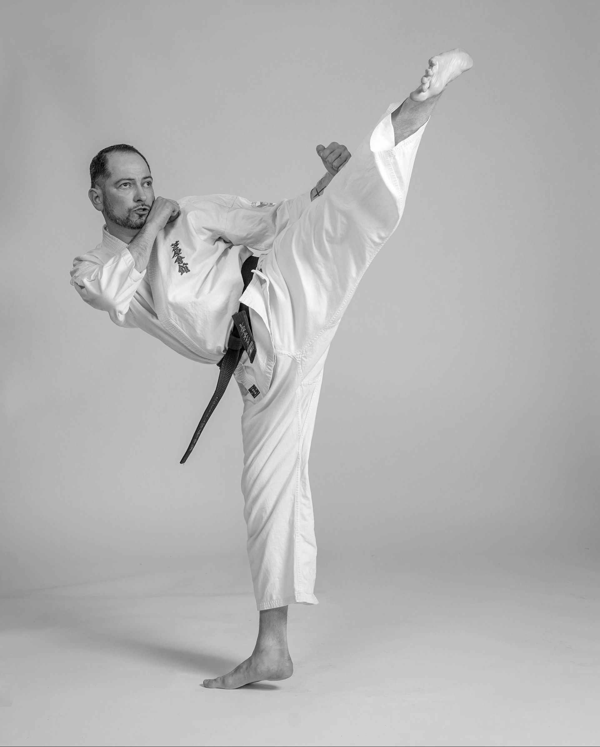 Karate Artikel - Karate Anzug - Karate Kampfsportartikel