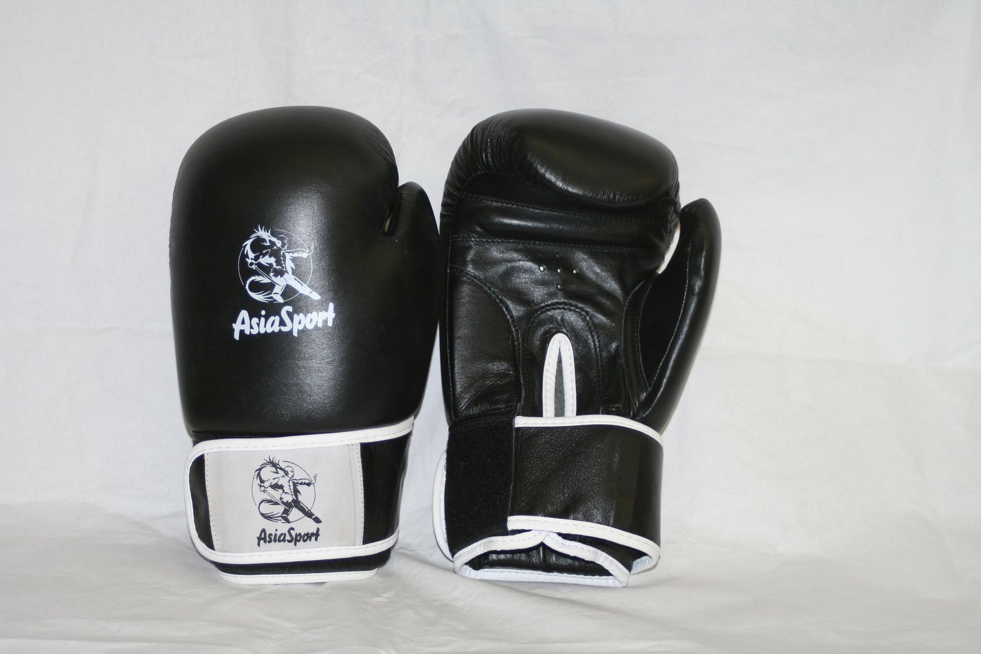 Boxsportartikel, Boxsportbedarf und Kampfsportartikel