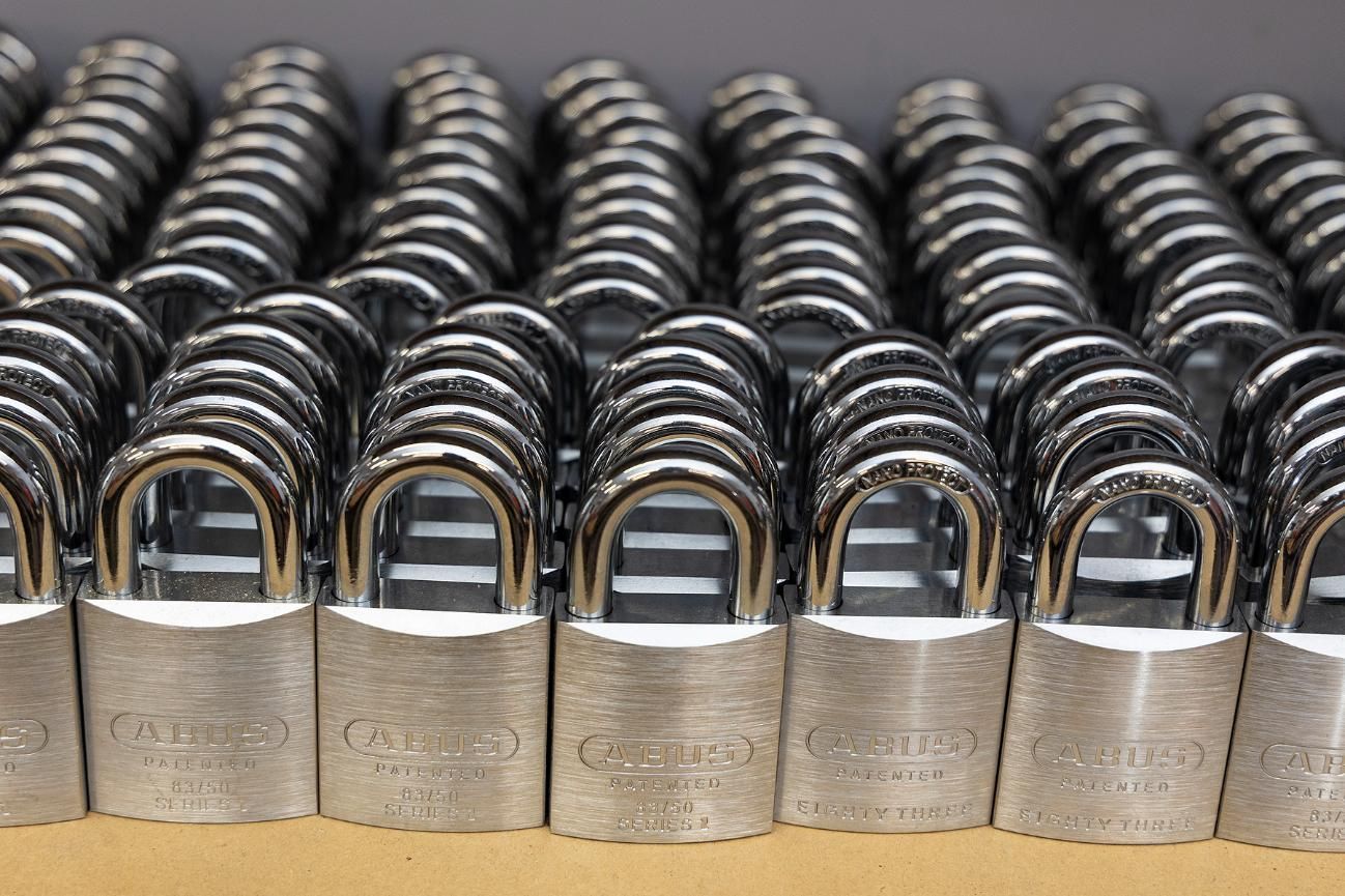 Rows of Silver Padlocks With Arched Handles — Active 247 Locksmith and Security Services Forster In Forster, NSW