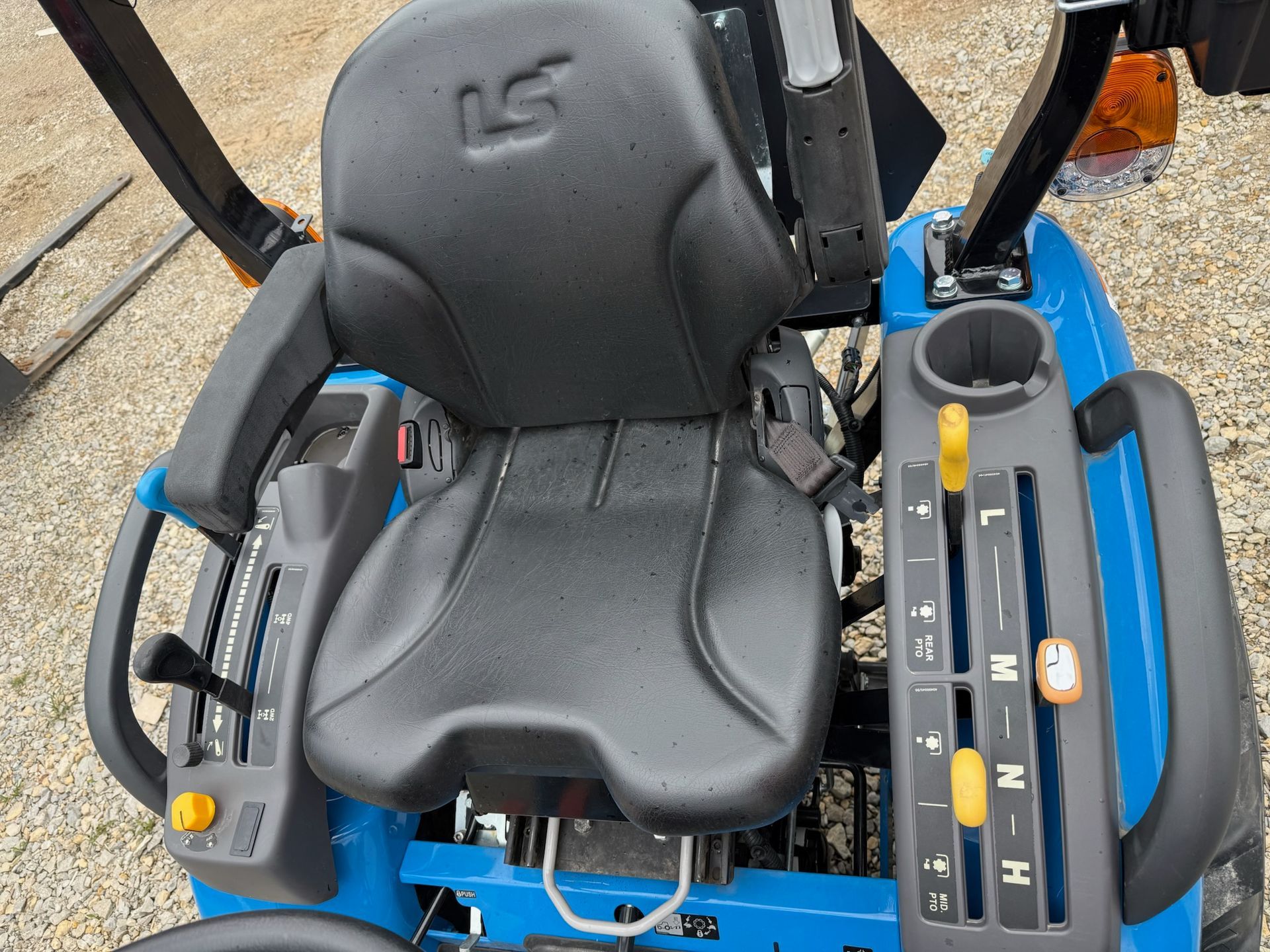 2026 LS MT225S - photo 3