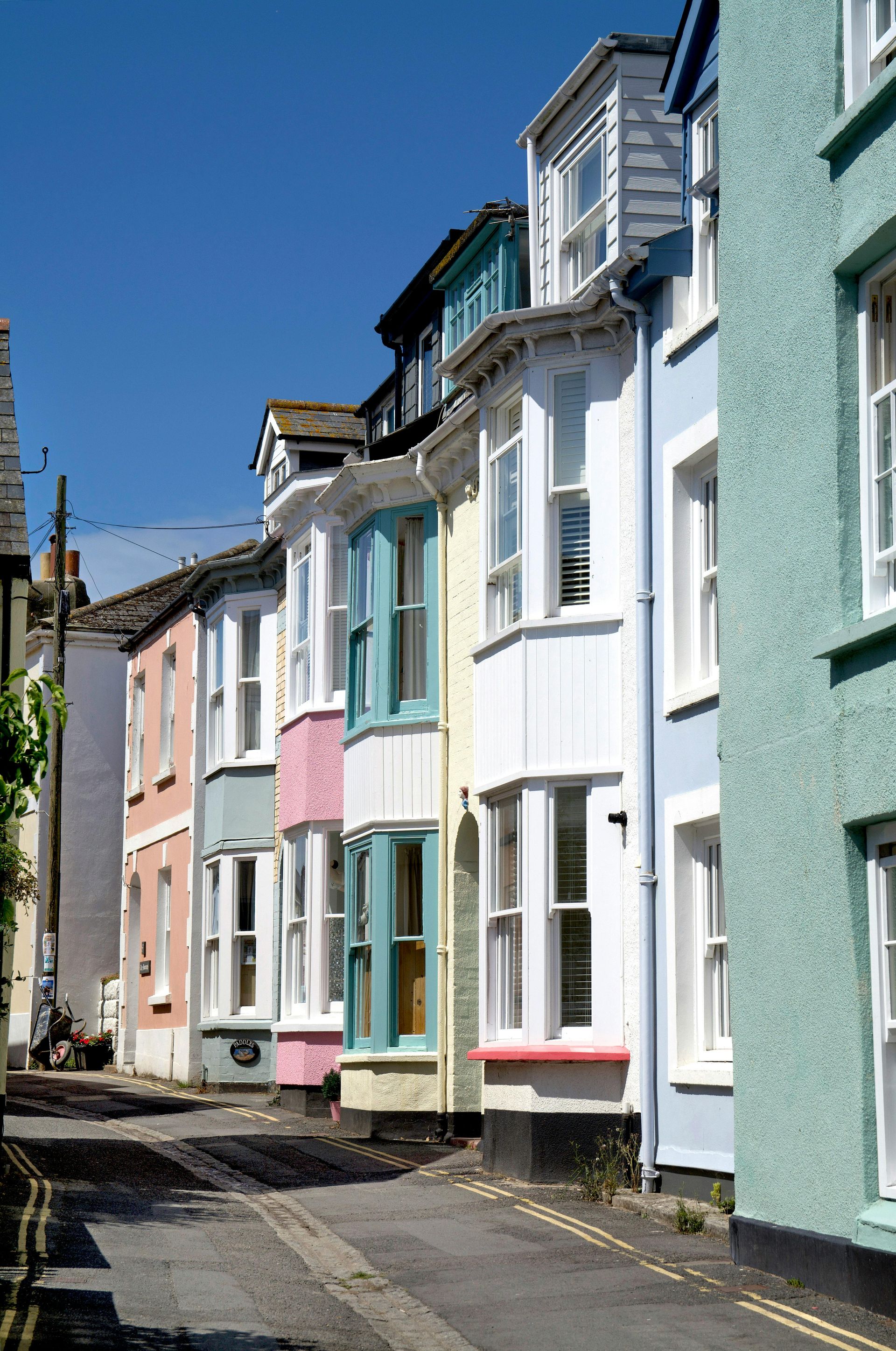Example of a listed building showing historic facades and original sash windows