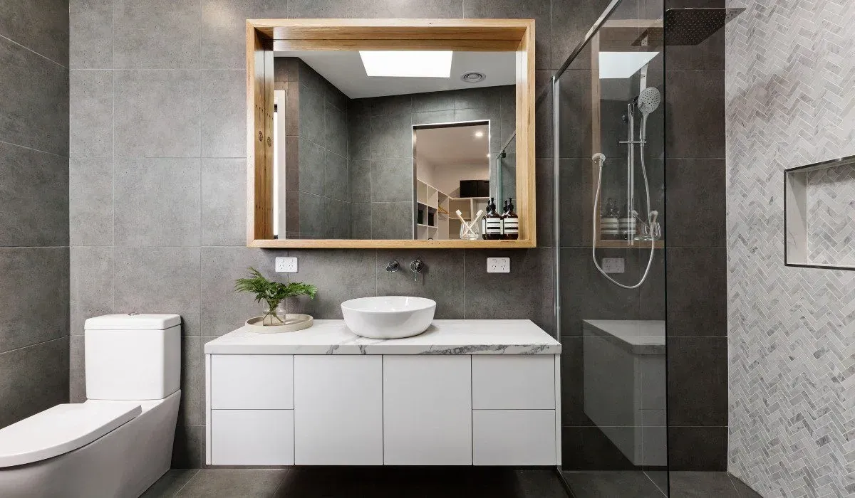 bathroom vanity contractors Sugar Land